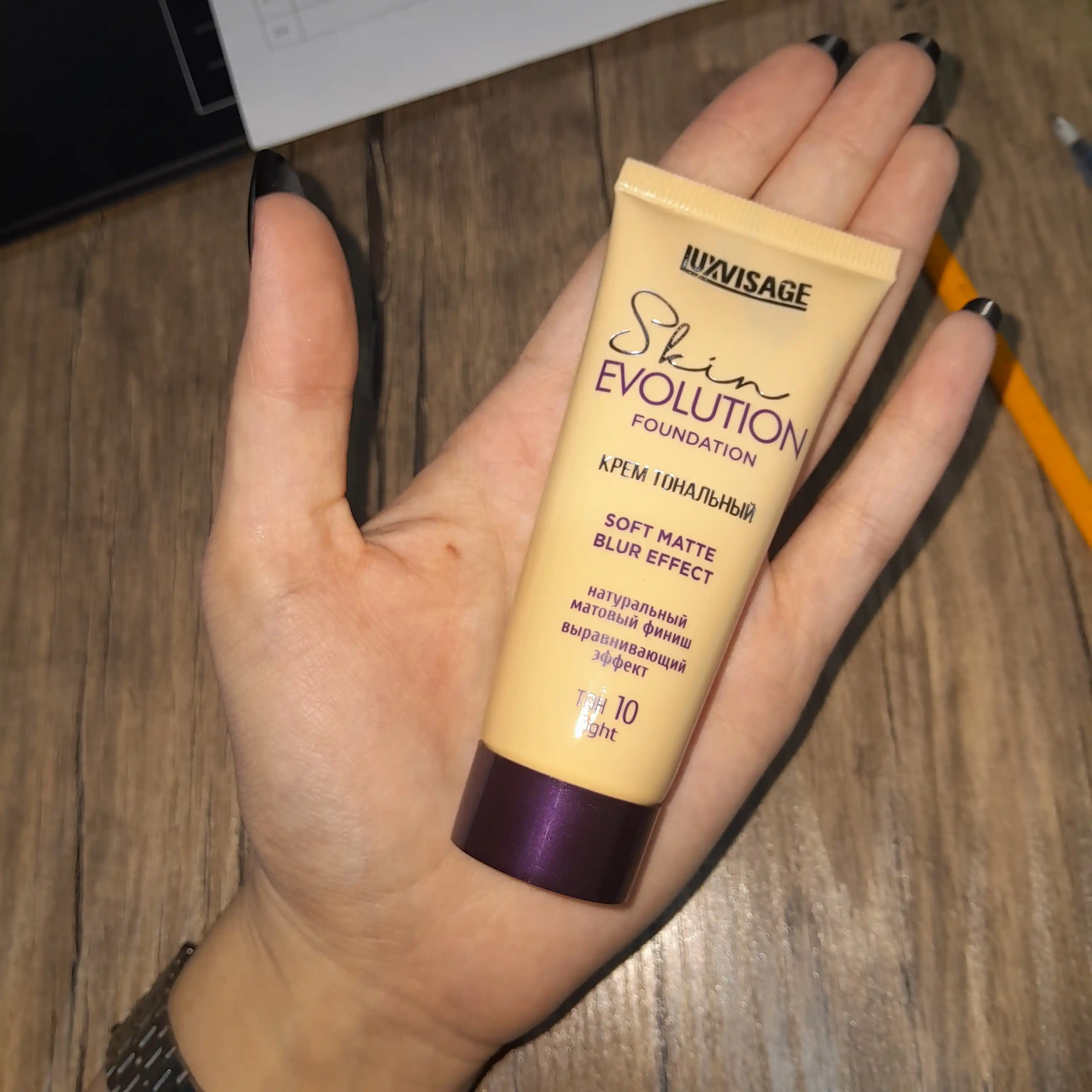Крем тональный LuxVisage Skin Evolution Soft matte blur effect, тон 10 Light, 35 г
