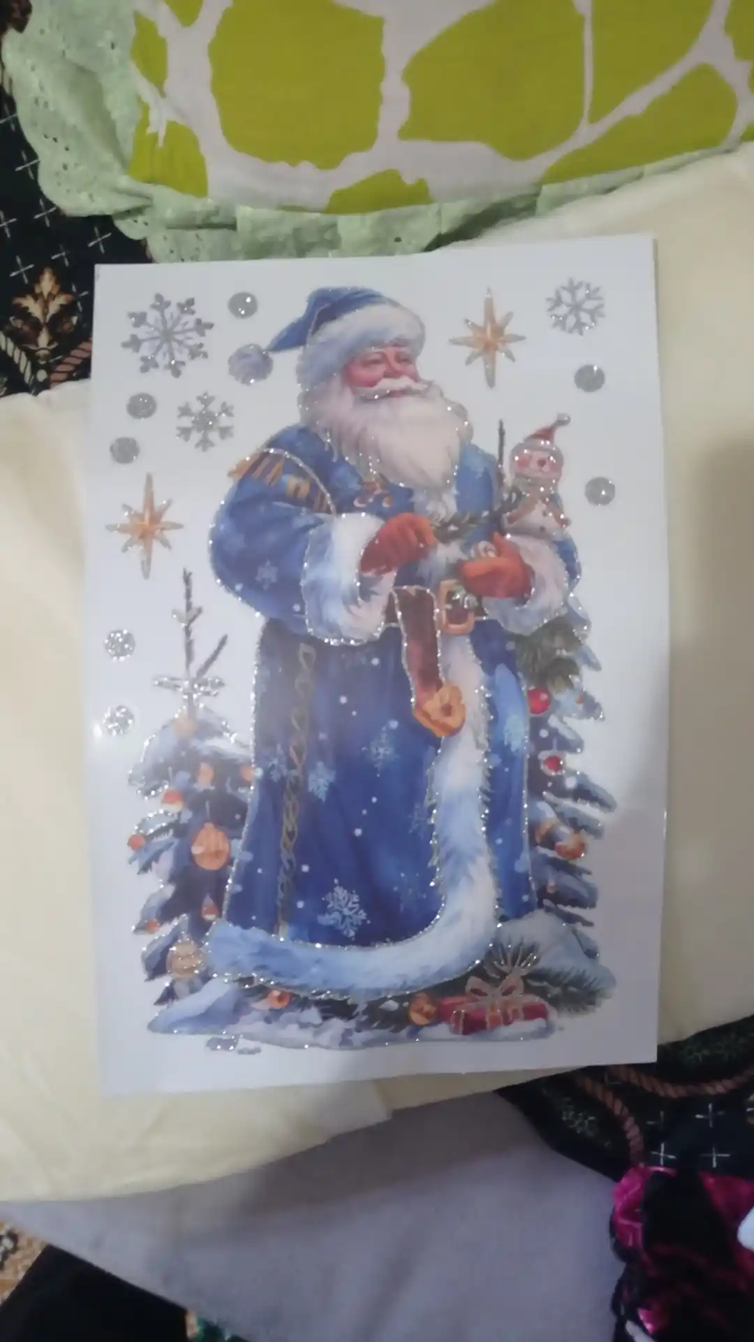 Yangi yil uchun derazaga statik ikki tomonlama nakleykalar to‘plami Ded Moroz, qor parcha