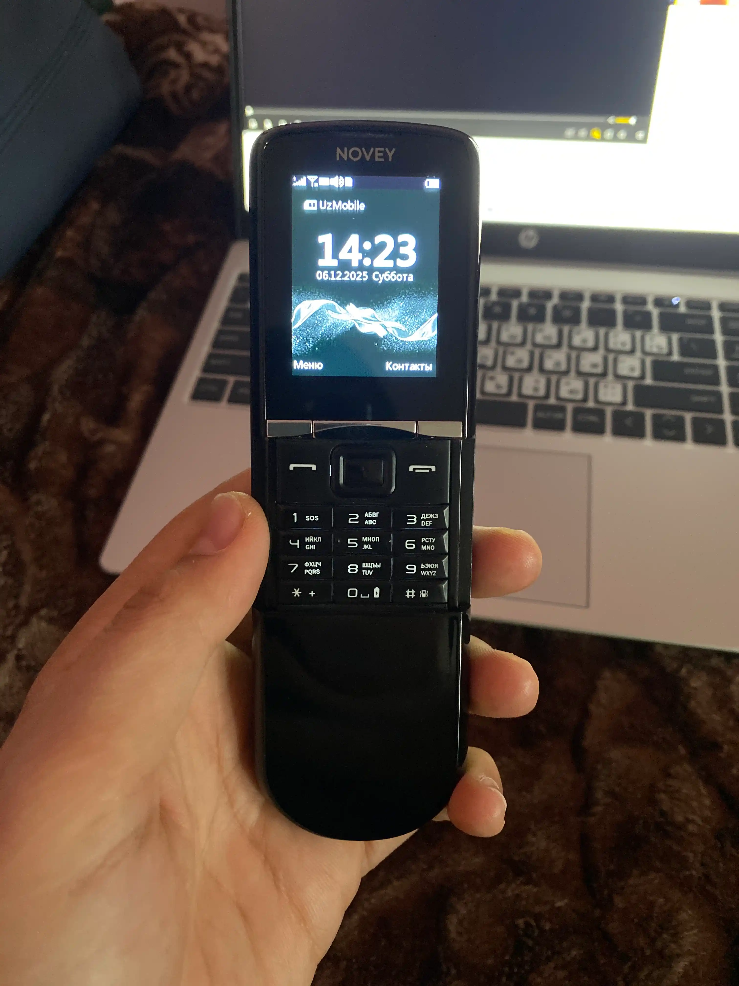 Tugmali telefon Novey N880, 2 sim karta, kafolat 1 yil
