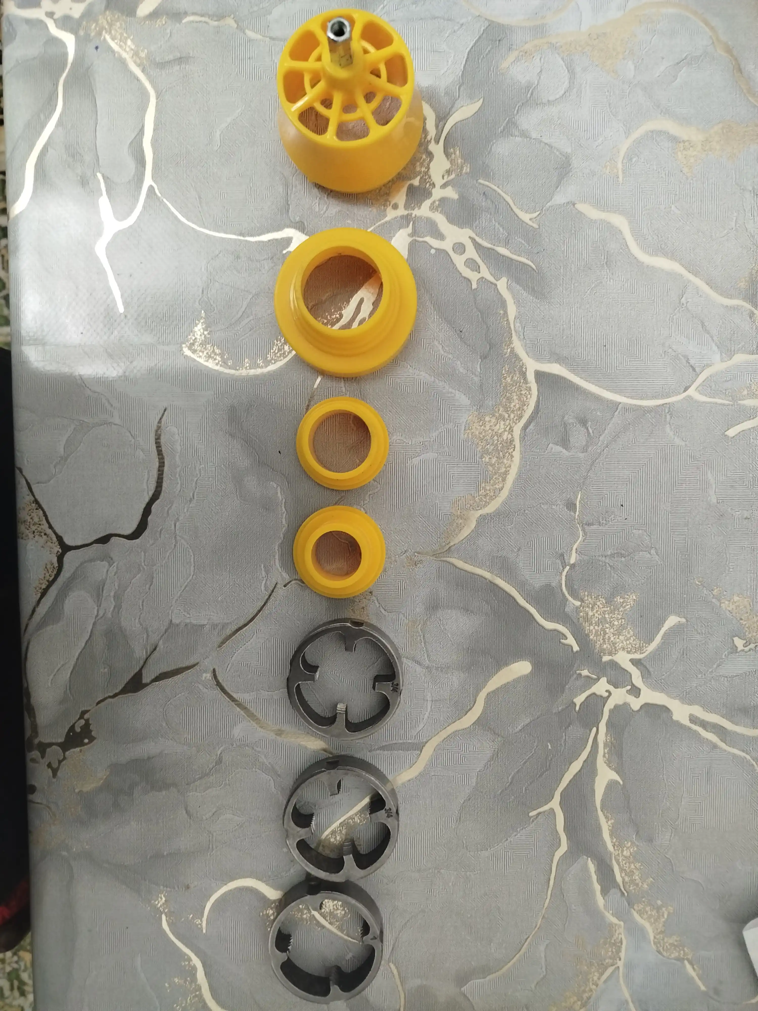 3 1/2", 3/4" va 1" qoliplarga ega PVX quvur qoliplari to'plami (elektr modeli)