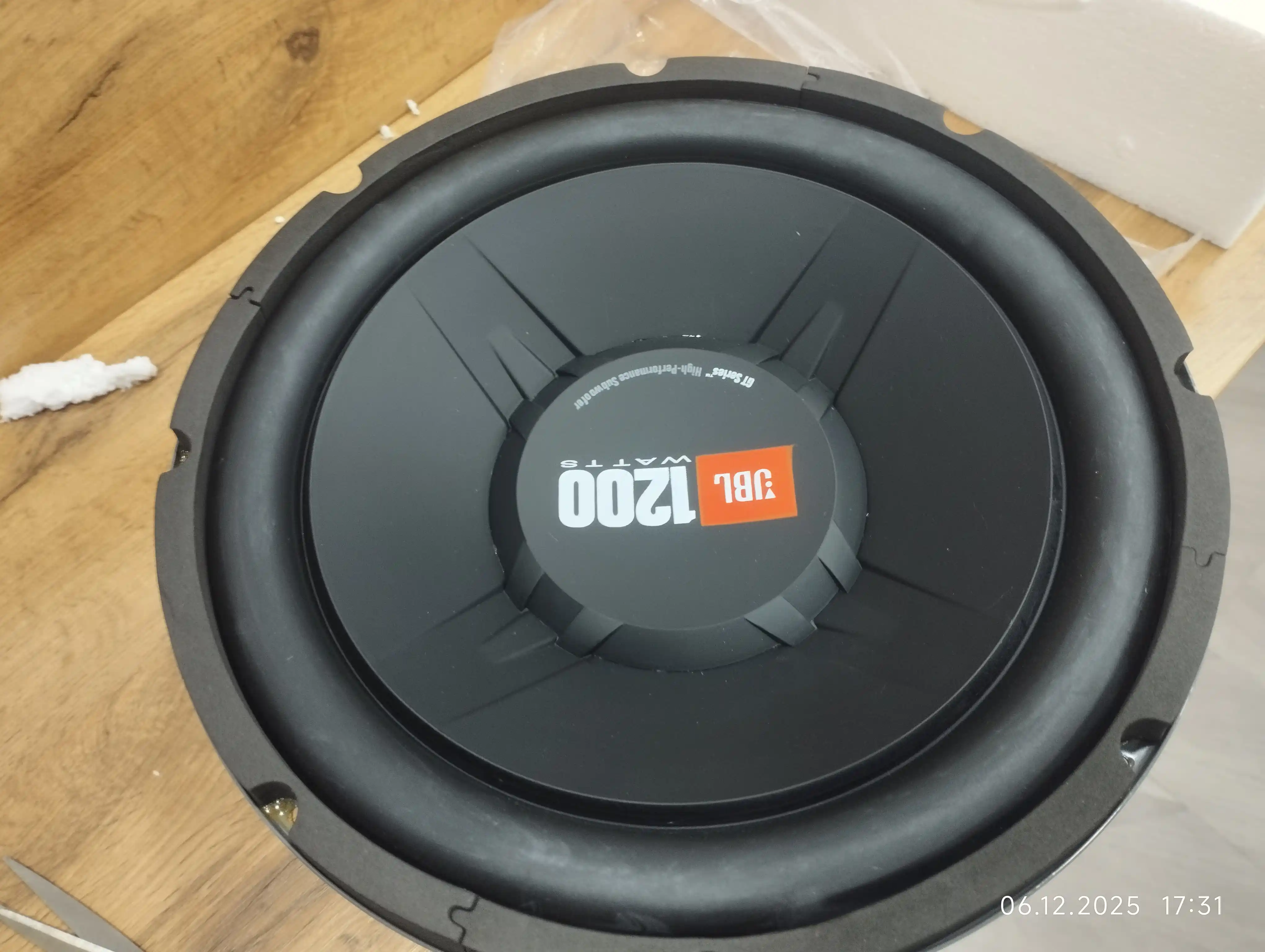 Сабвуфер JBL 1200 GT5 - S12, 1200 Вт
