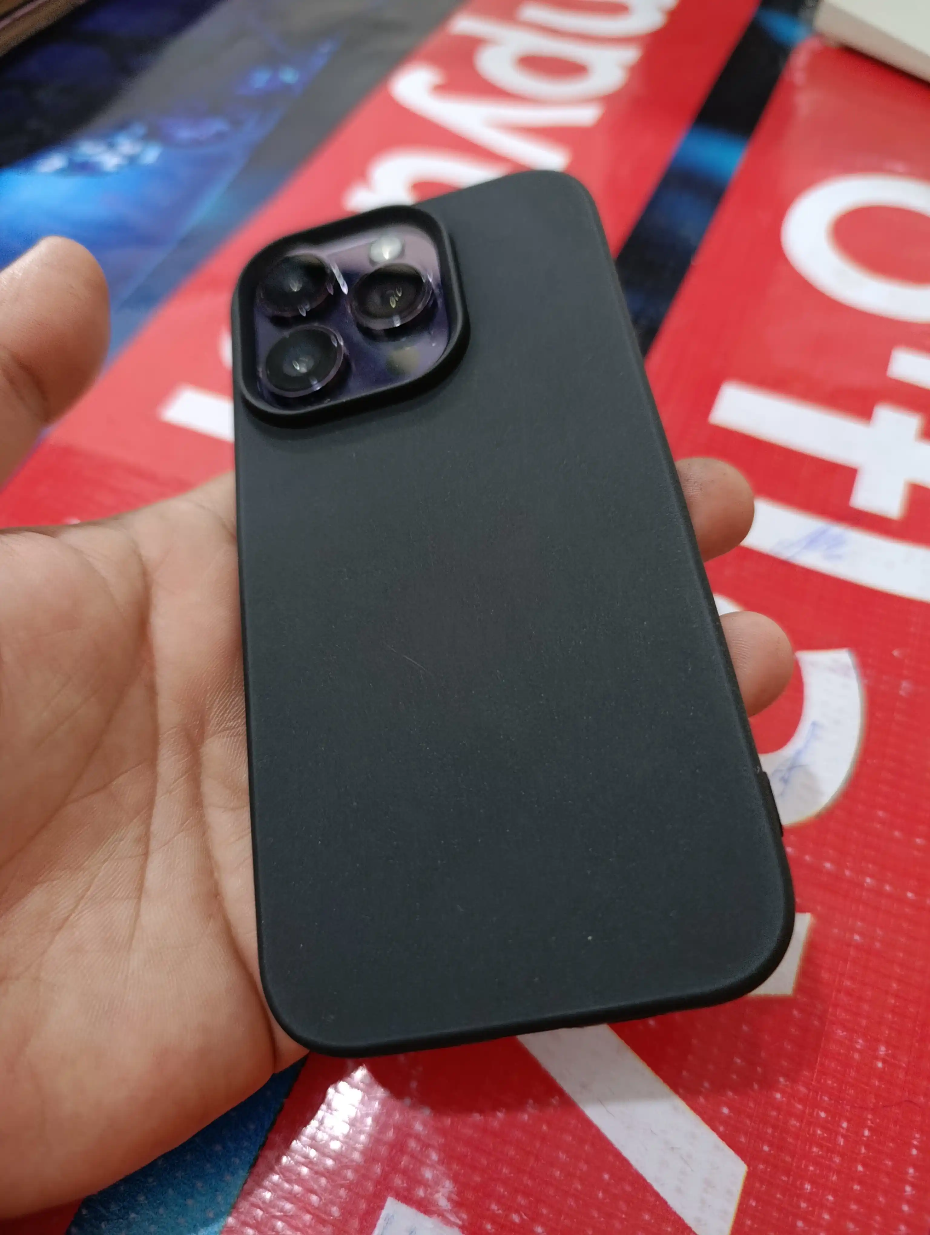 IPhone 12, 13, 14, 15, 16 Pro Max uchun yumshoq g‘ilof