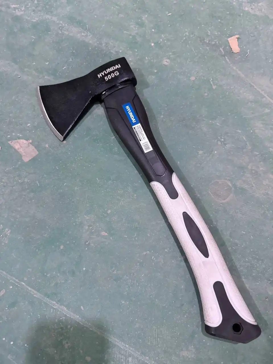 Fiberglass tutqichli zarba boltasi  HYUNDAI