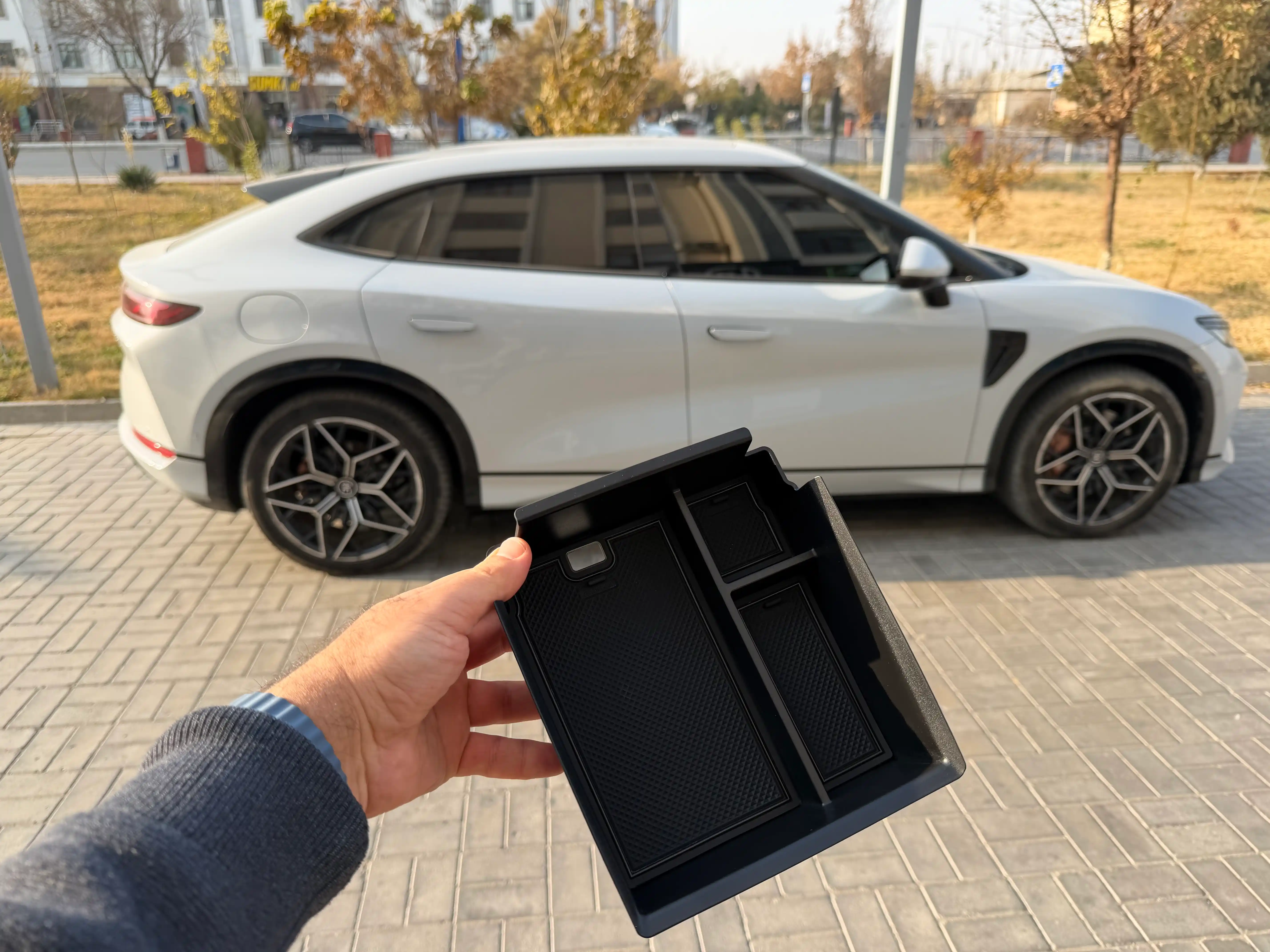 BYD Song Pro DM-I, Song L, Han, Sealion 07, Smart uchun markaziy buyum saqlash organayzeri