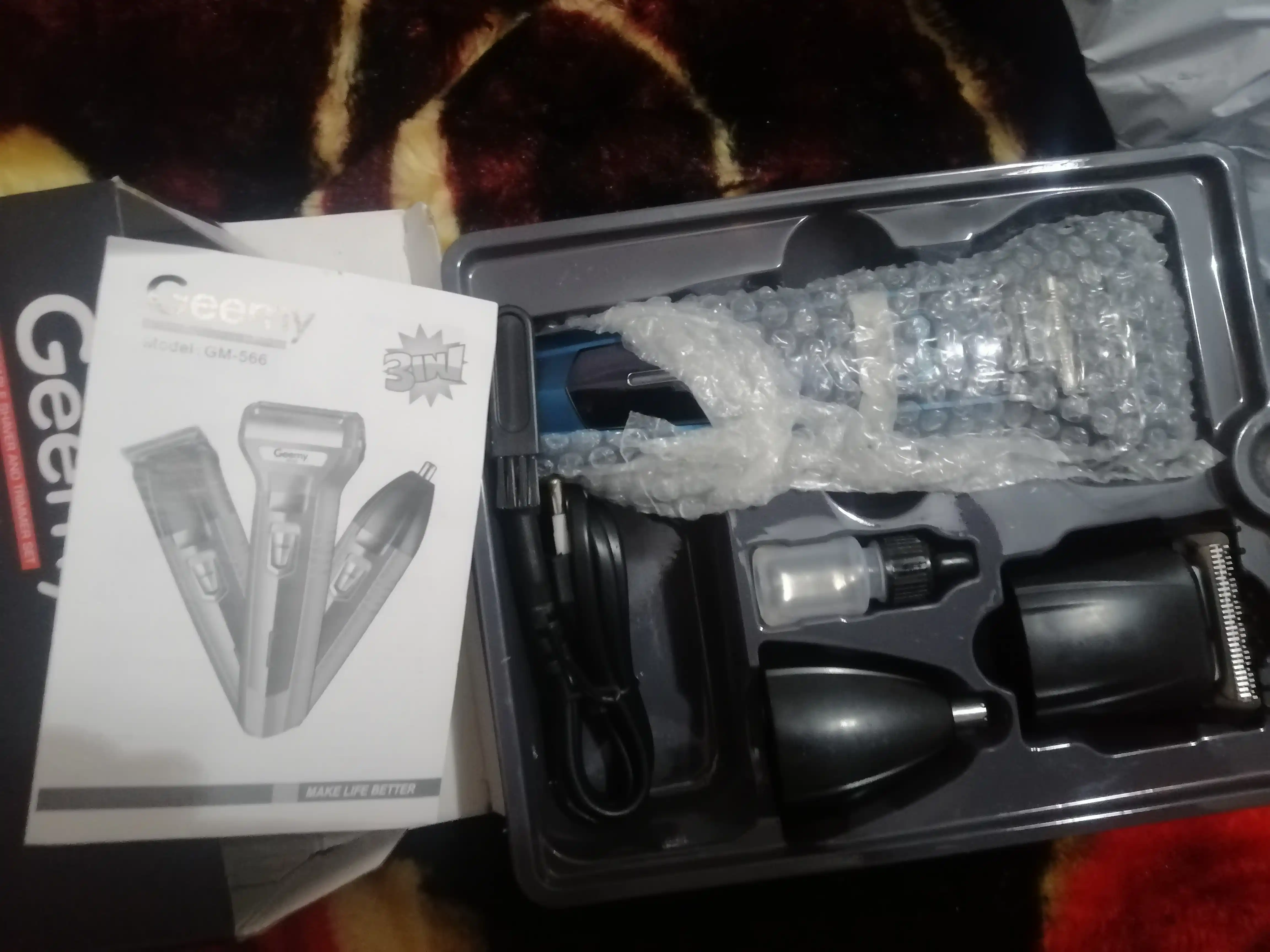 Trimmer, soch va soqol olish mashinkasi, soch olish mashinkasi, Geemy 3/1 GM-566 mashinka