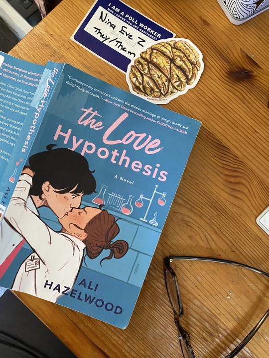 Ali Hazelwood — The Love Hypothesis