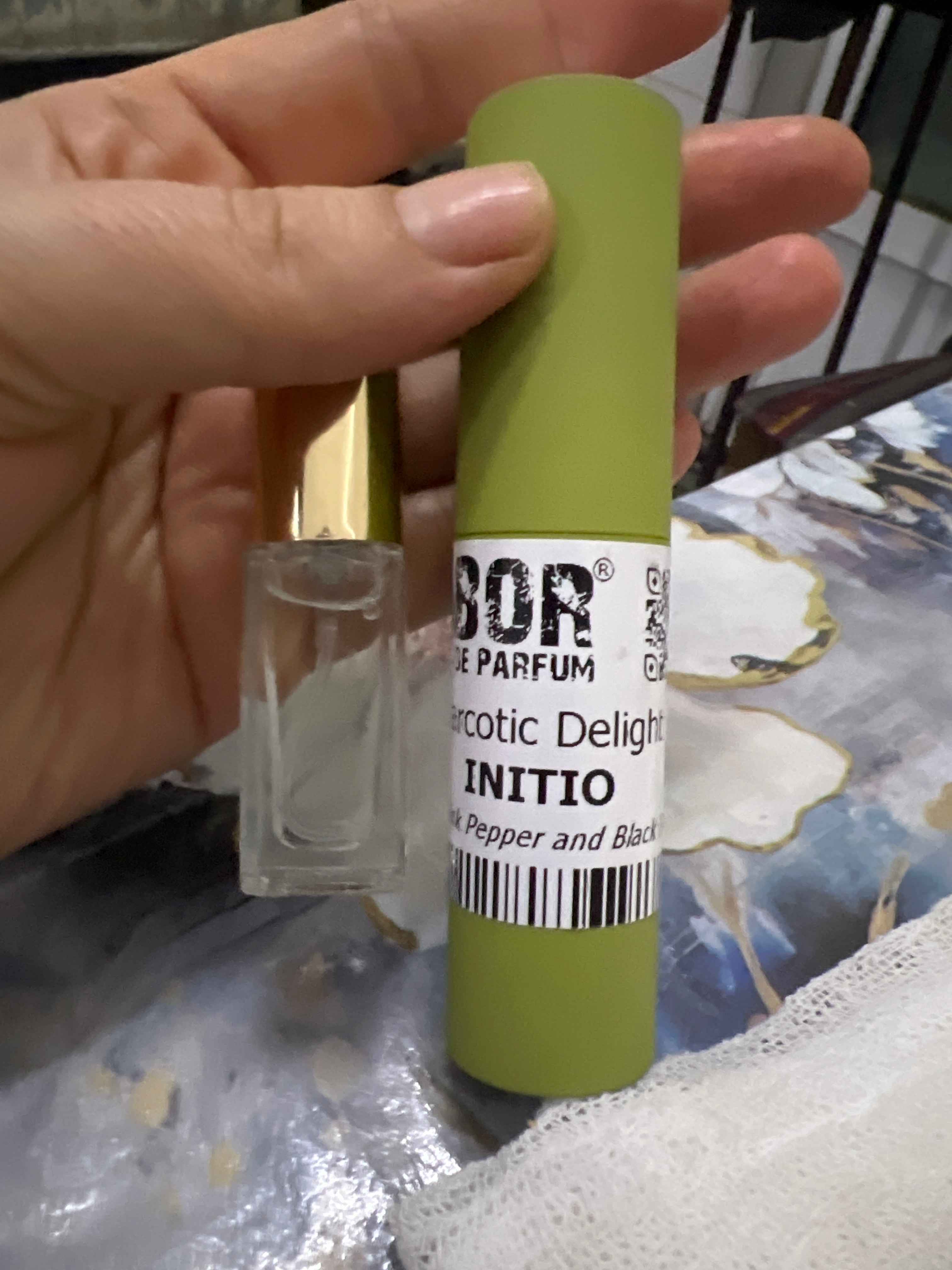 Narcotic Delight Initio Erkak va ayollar parfyumi maxsus flakonlarda, LABOR Parfumdan