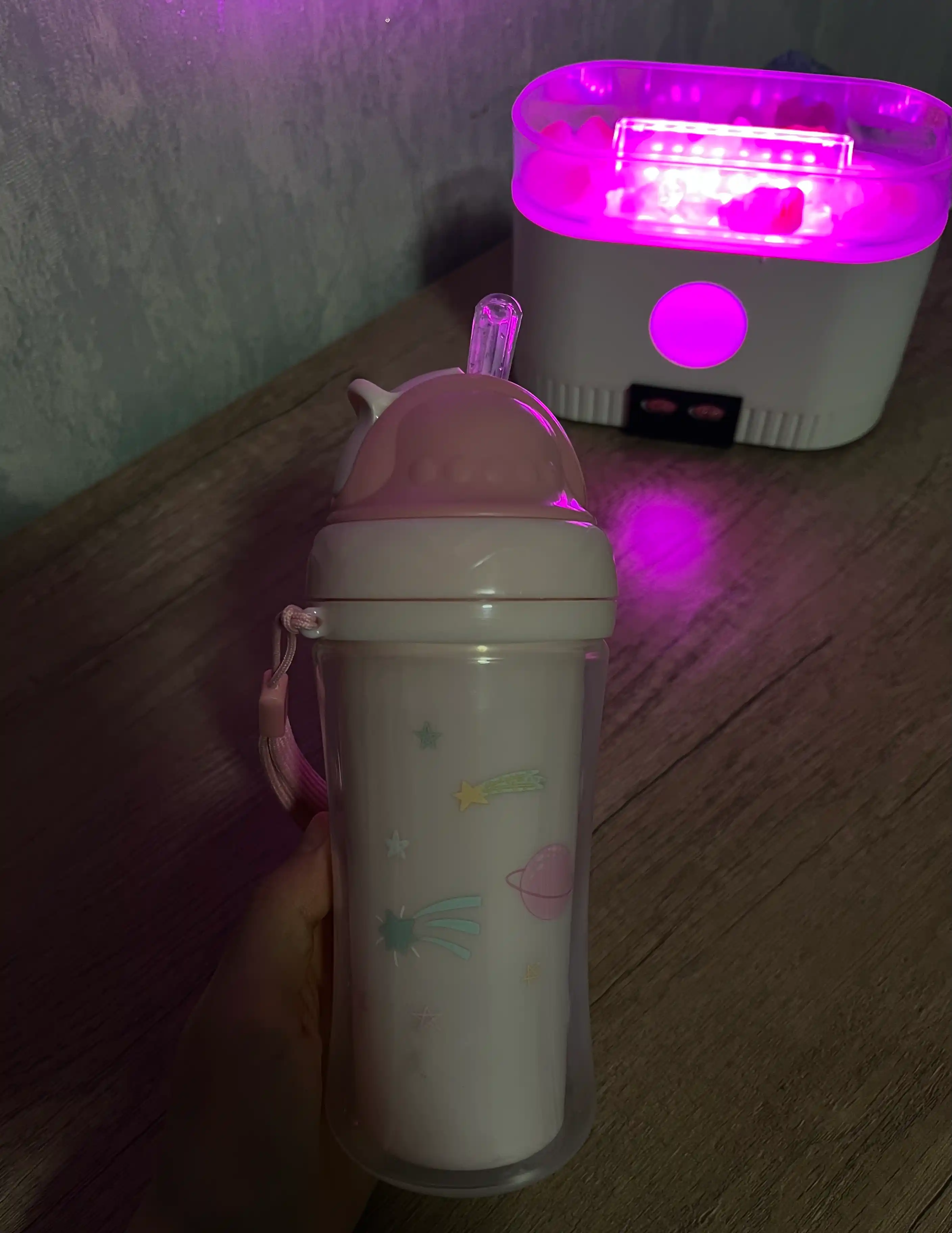 KikkaBoo Moony me up, 220 ml, somonli ichimlik idishi
