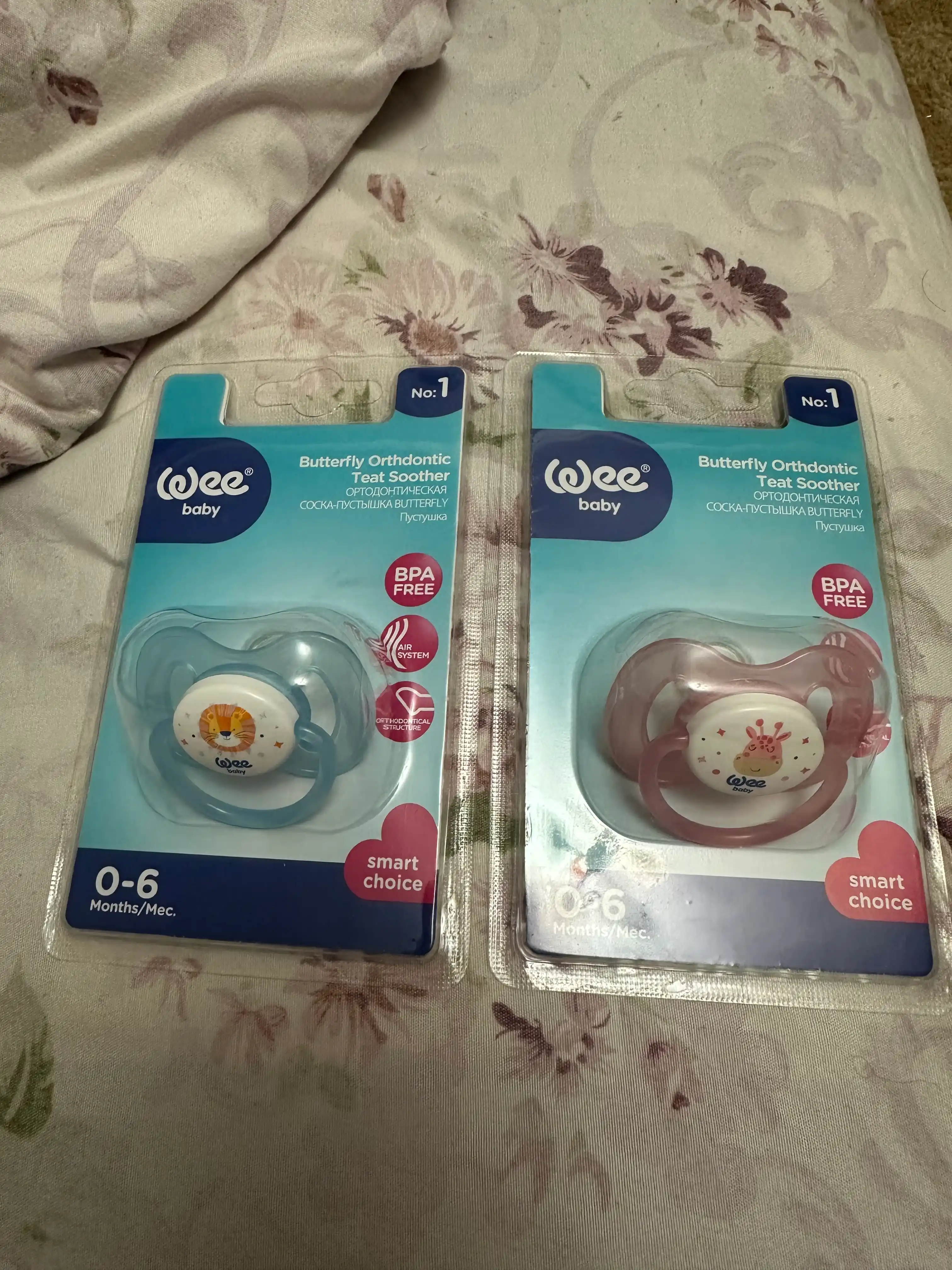 Соска-пустышка Wee Baby Butterfly Soother, (0–6 мес)