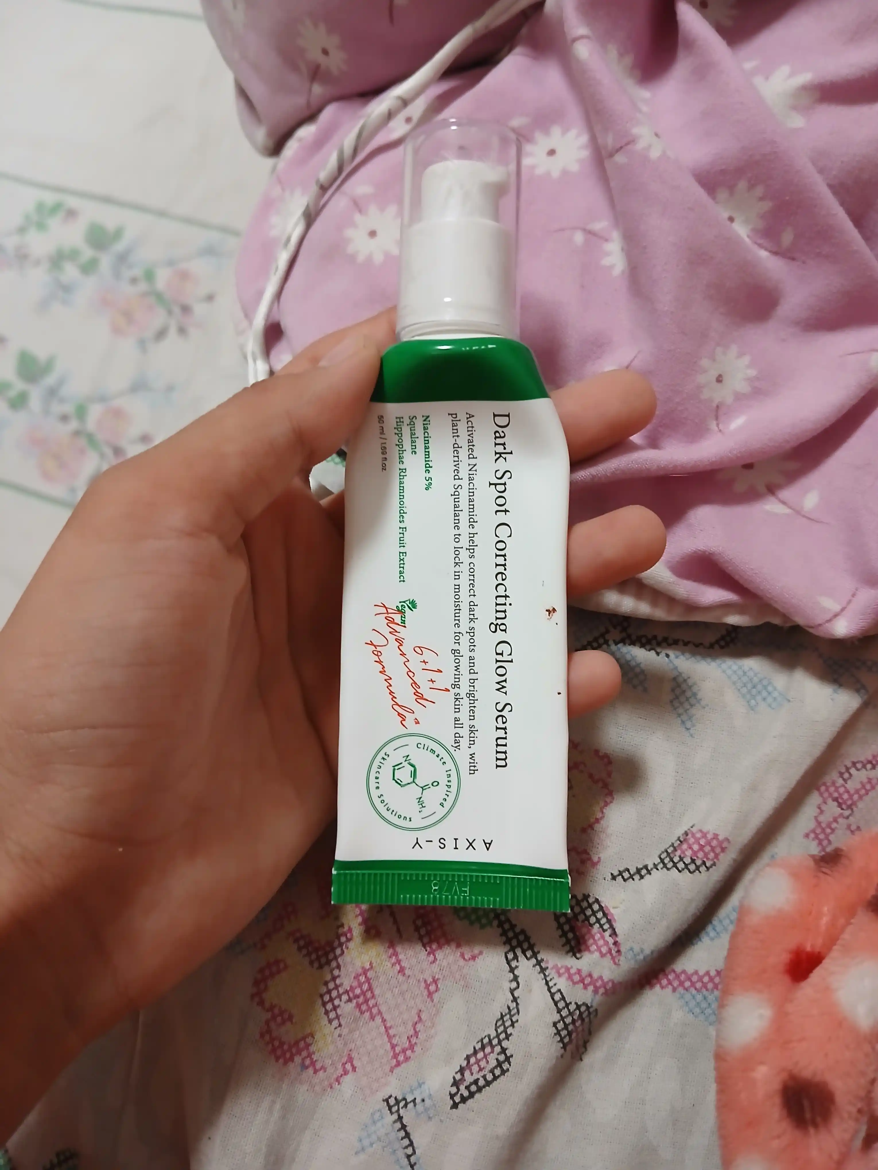 Oqartiruvchi qora nuqtalarga qarshi zardob Dark Spot Correcting Glow Serum, Axis Y, 50 ml