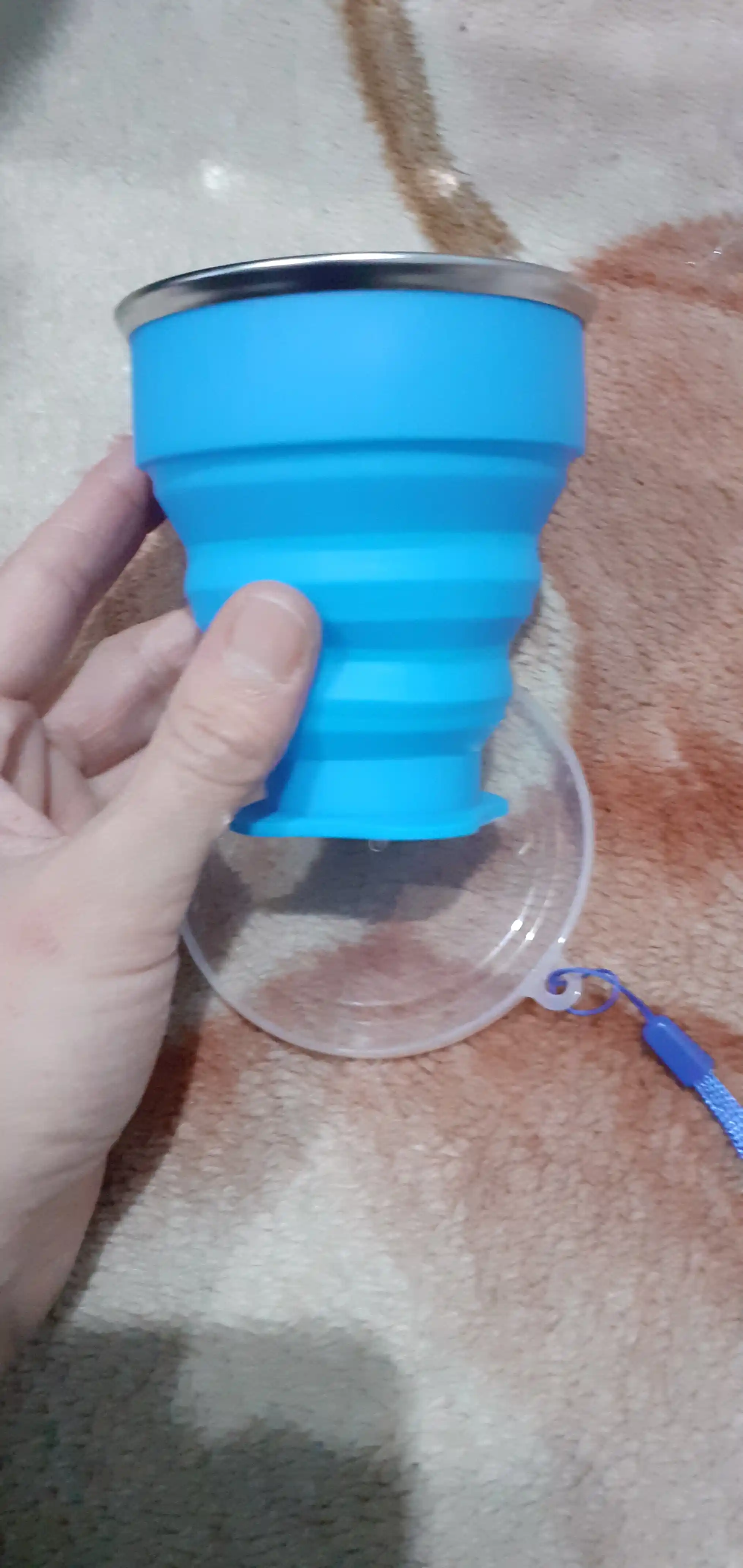 Silikon qopqoqli yig‘ma stakan, 200 ml
