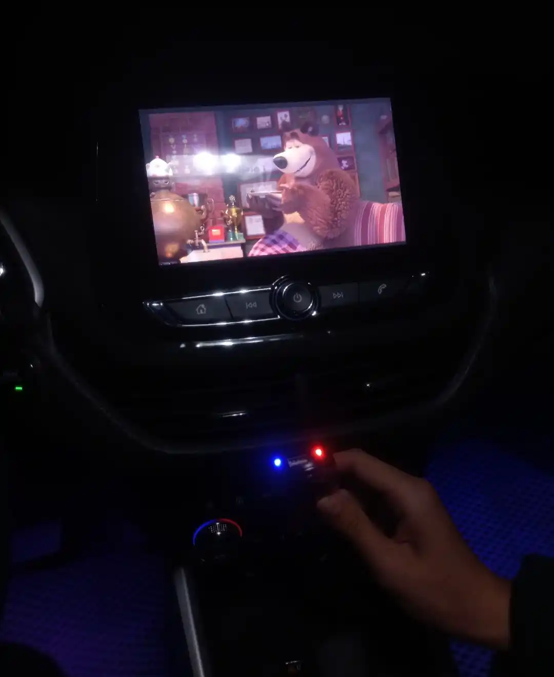 3 tasi 1 da CarPlay Ai Box adapteri Android 13 va Android Auto qo‘llab quvvatlaydi