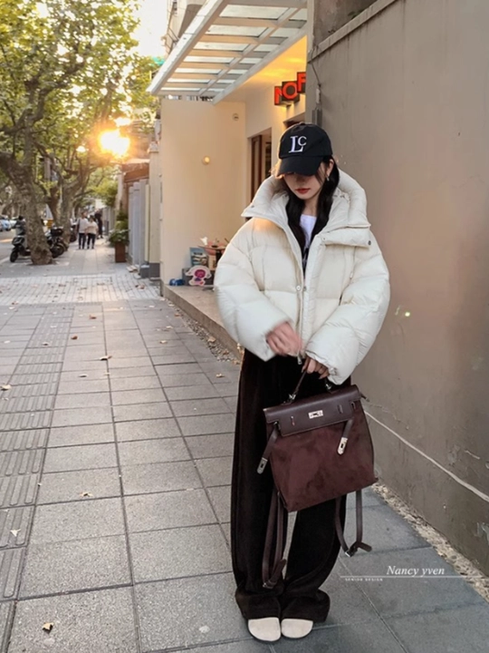 Premium sifat Zamonaviy qishgi ayollar kurtkasi, ayollar uchun puxovik, issiq kurtka