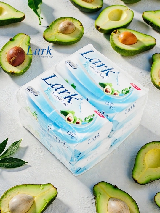 Lark - xushbo'y hidli va antibakterial sovun, 4x150g dona