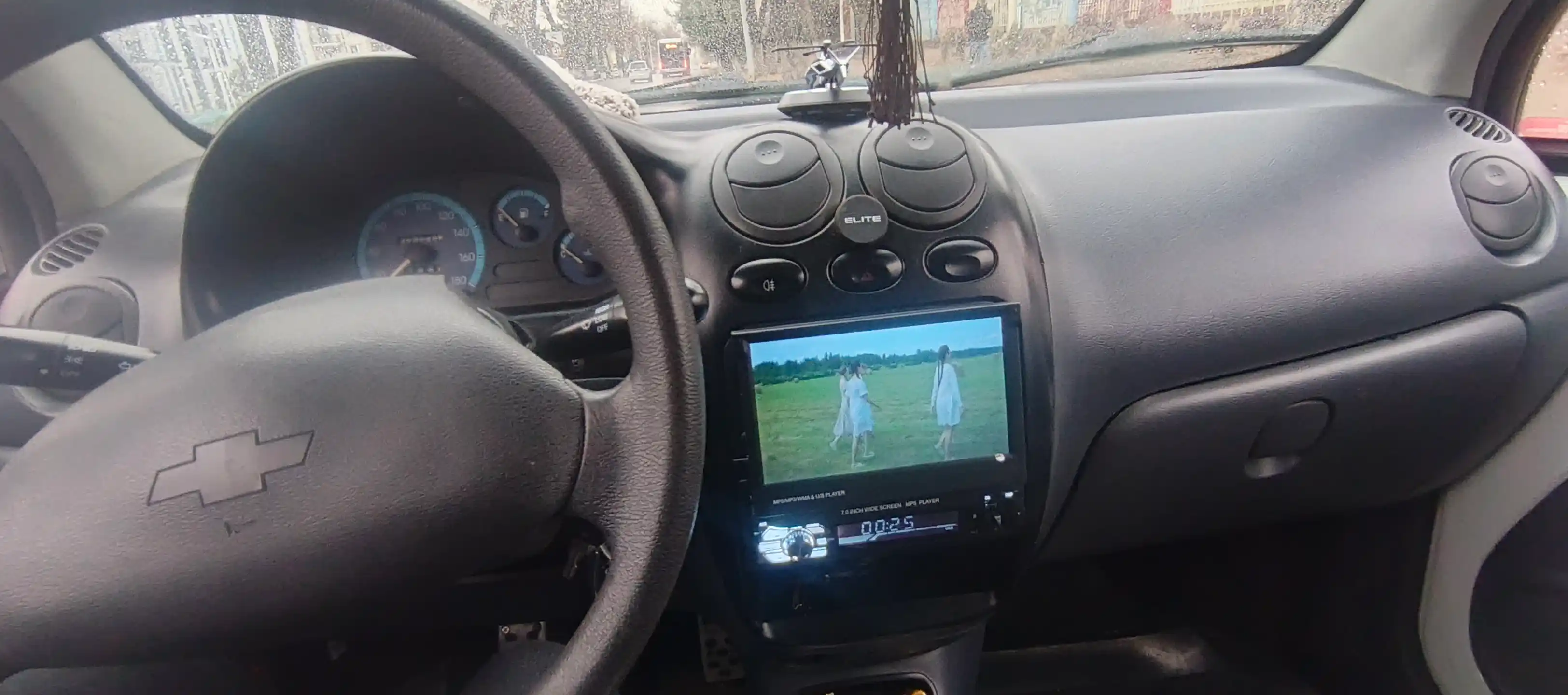 Автомагнитола 1 DIN, с выдвижным 7-дюймовым экраном, Bluetooth, AUX, USB, TF карта