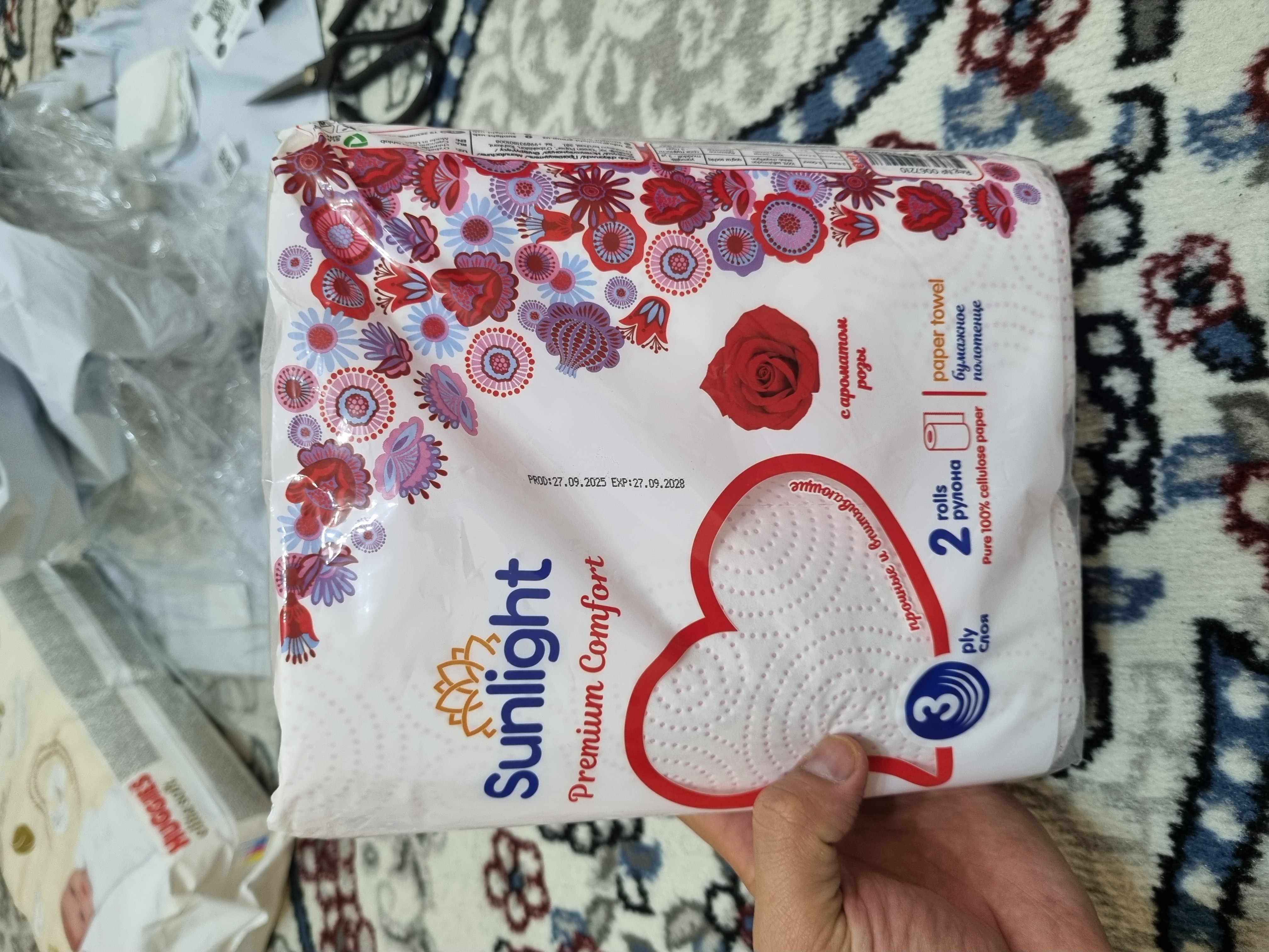 Qog'oz sochiqlar Sunlight Premium comfort, atirgul xushbo'yligi 3 qatlamli, 2 rulon