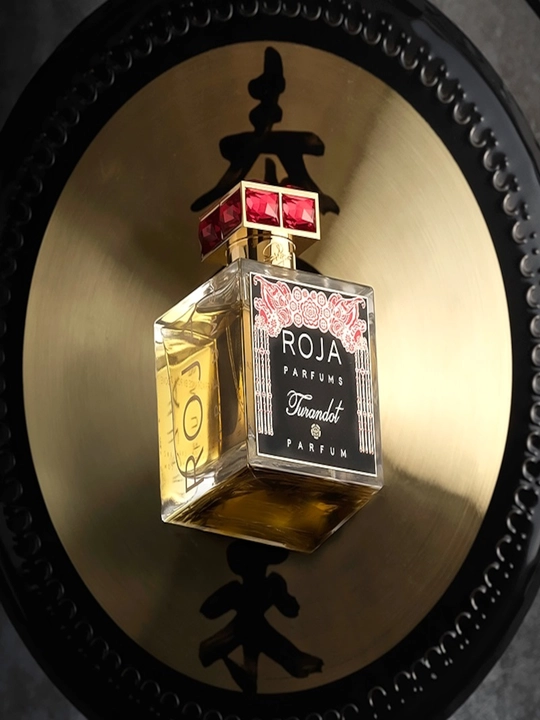 Parfyumlangan suv Roja Parfums Taif Aoud
