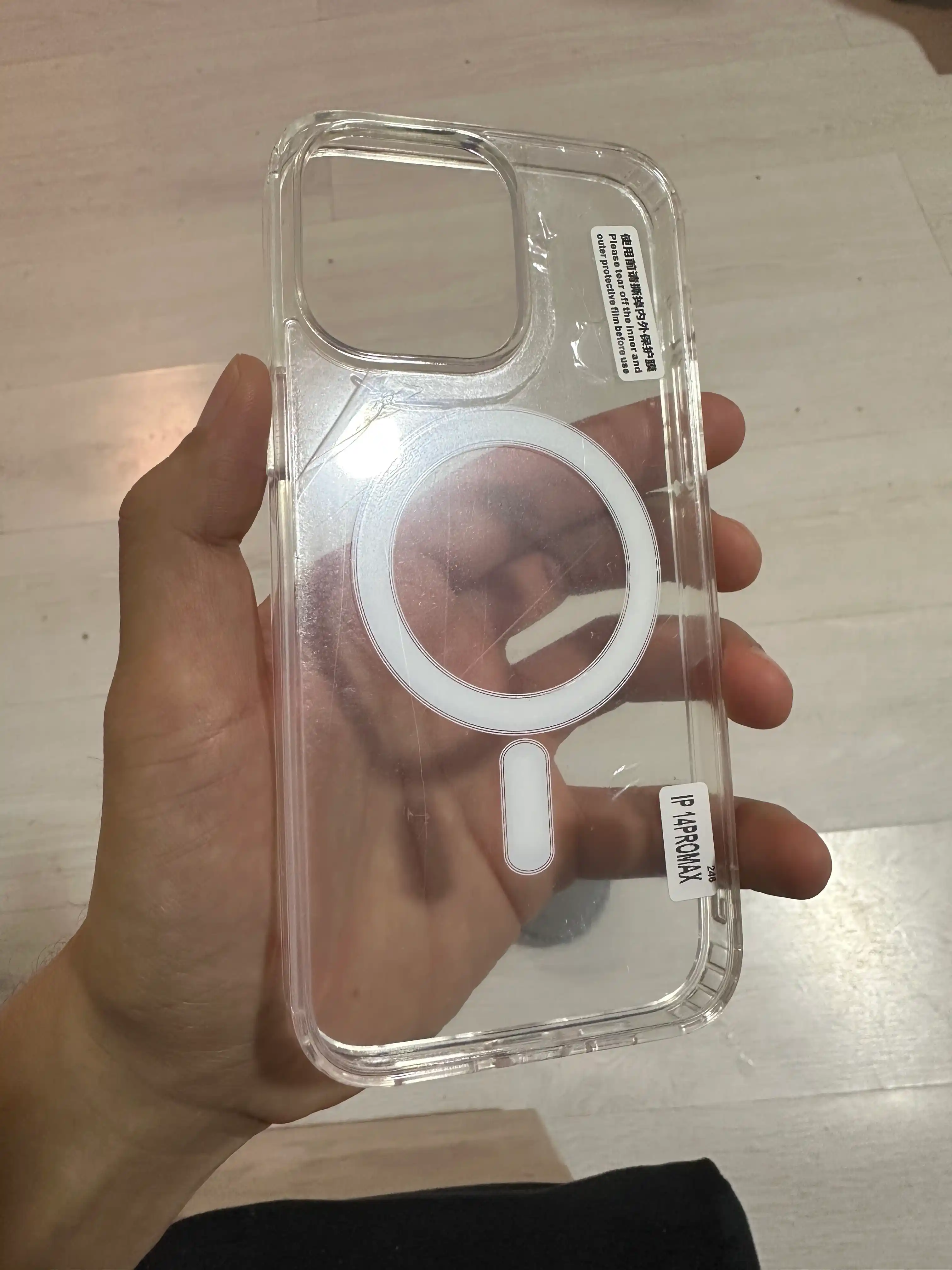 Прозрачный чехол  — для iPhone 13–17 Pro / Pro Max