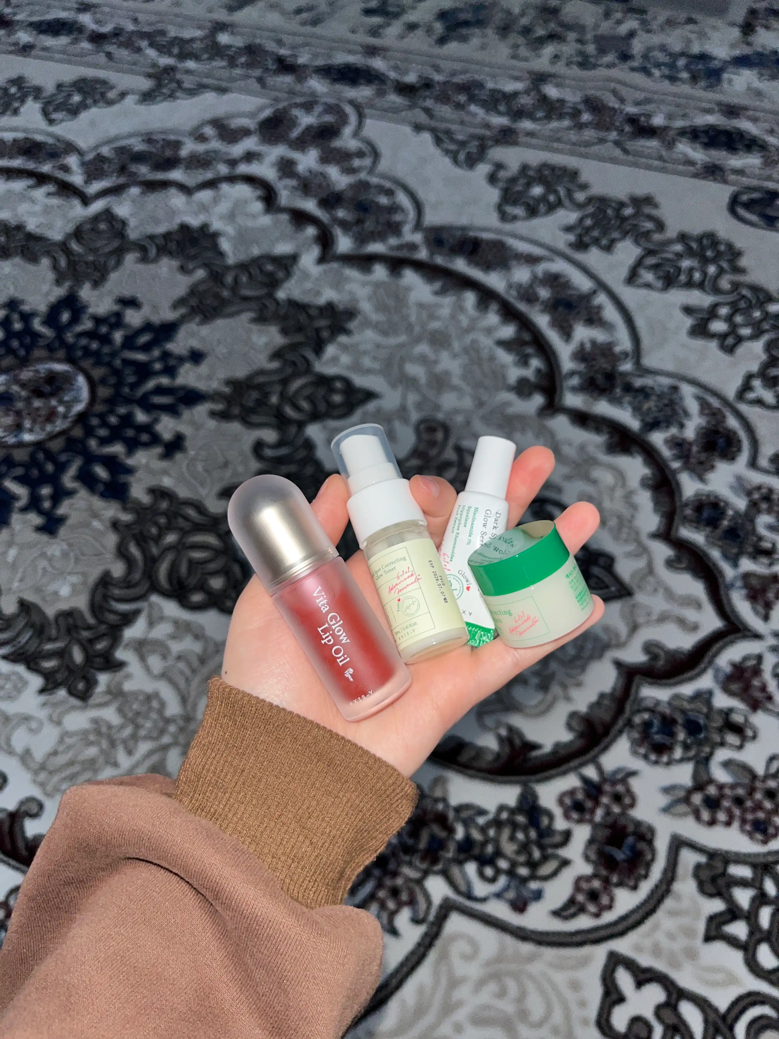 Витаминное масло для губ AXIS-Y Vita Glow Lip Oil, 4.5г