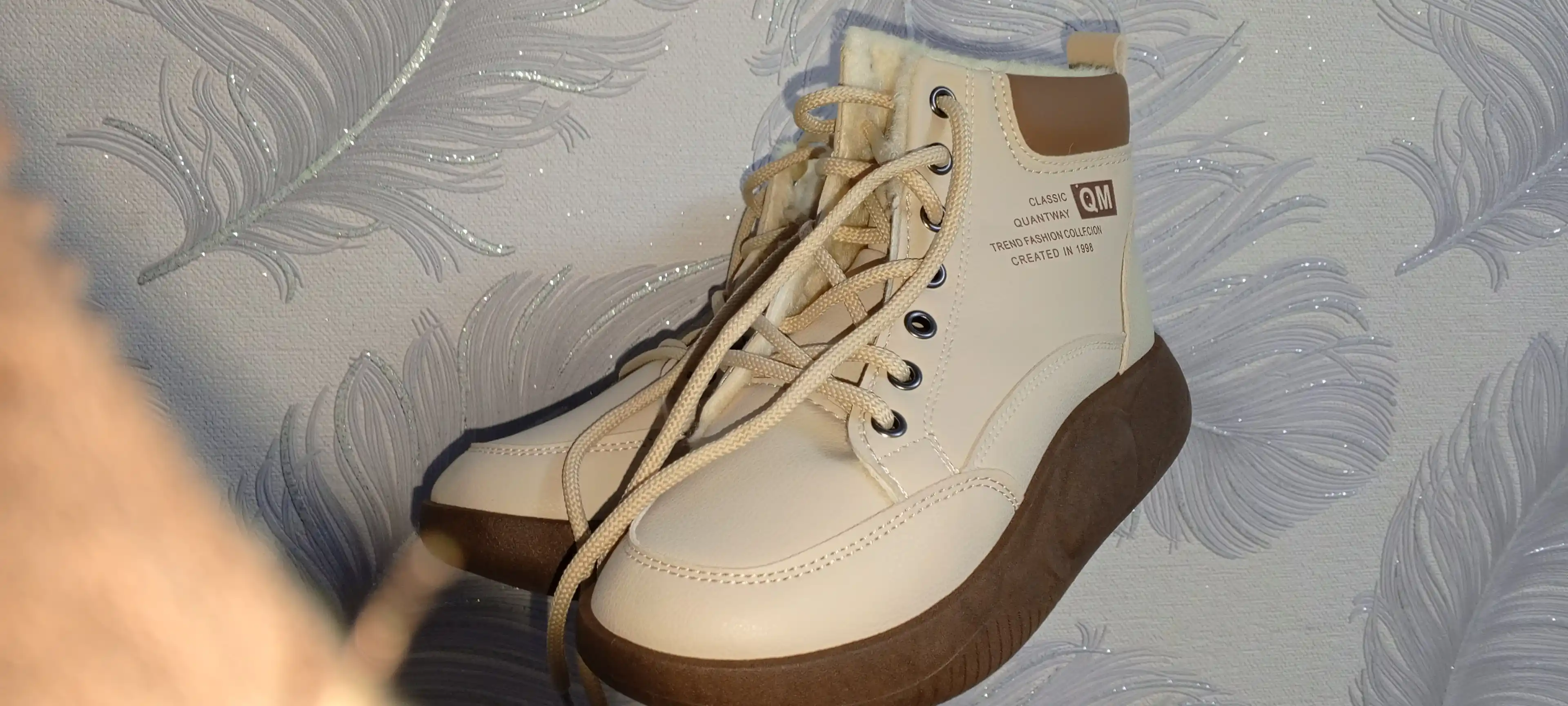 Зимние кроссовки с мехом, женские, зимние, на 1 размер маломерка, 36-40