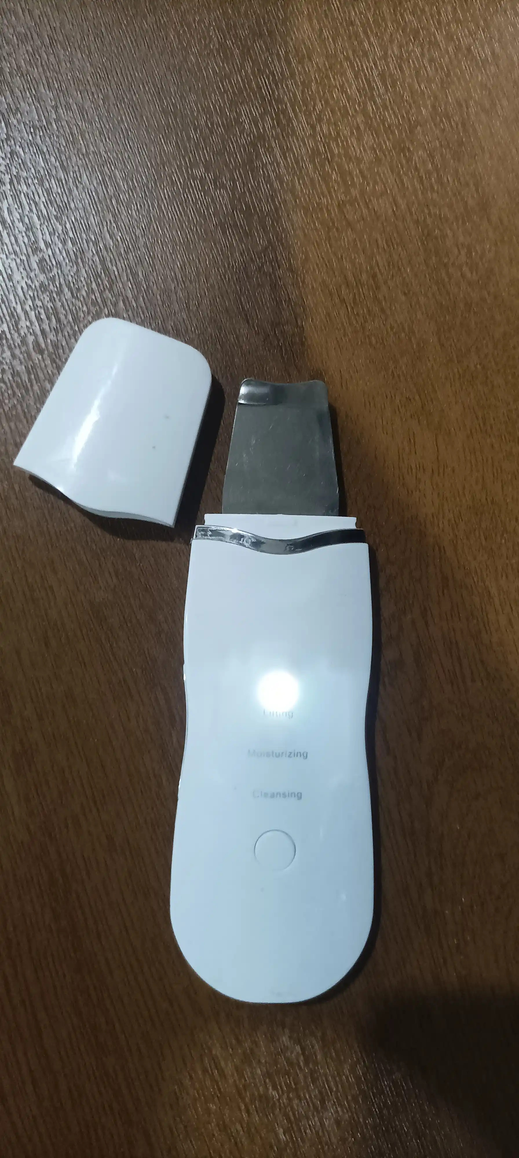 Yuz tozalash uchun ultratovushli massaj qurilmasi, qayta zaryadlanuvchi USB orqali