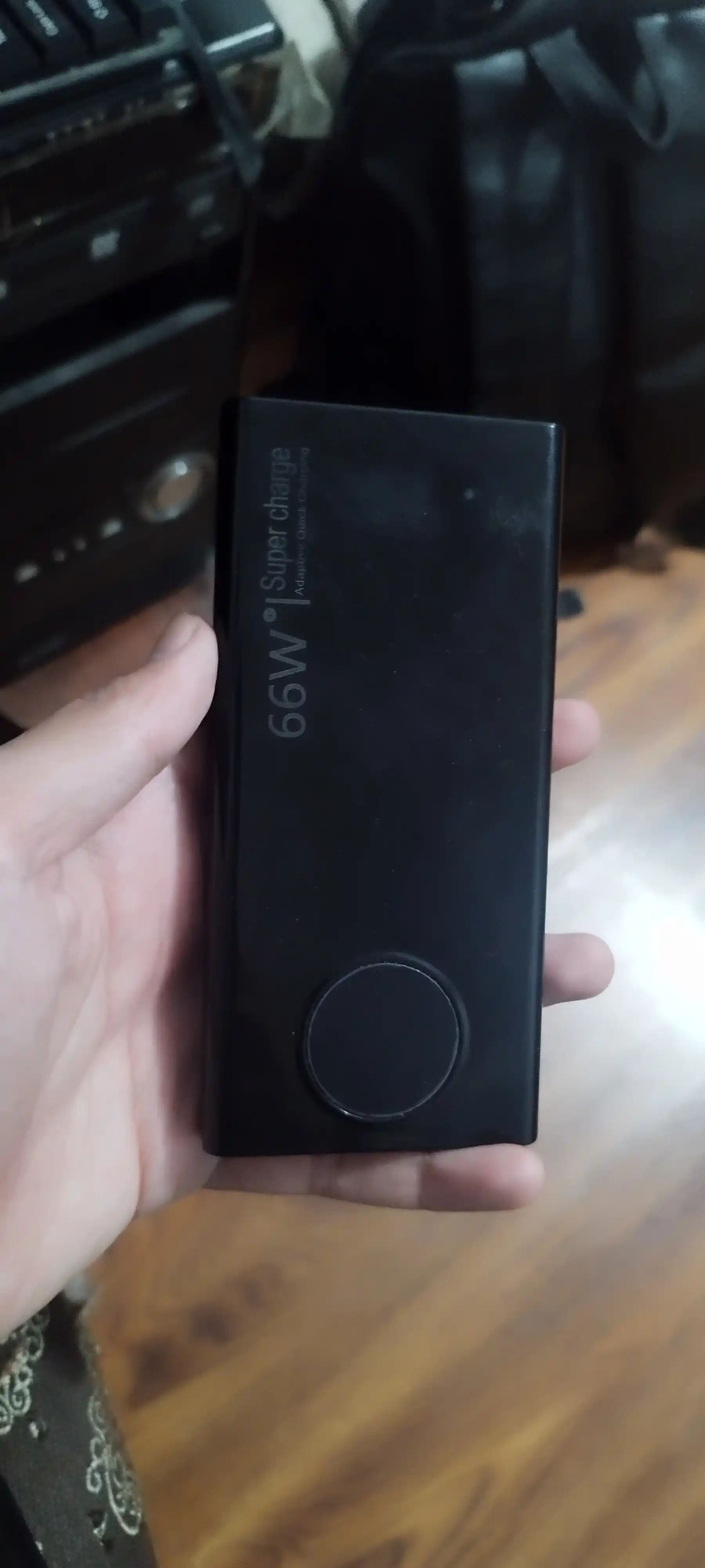 Tashqi akkumulyator, 20000 mA/h, 66w, tezkor quvvat beraoladi va juda qilay Power bank