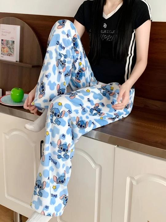 Yumshoq, peluş, Hello Kitty uy shimlari, keng o'lchamli, pijama, rezinkada