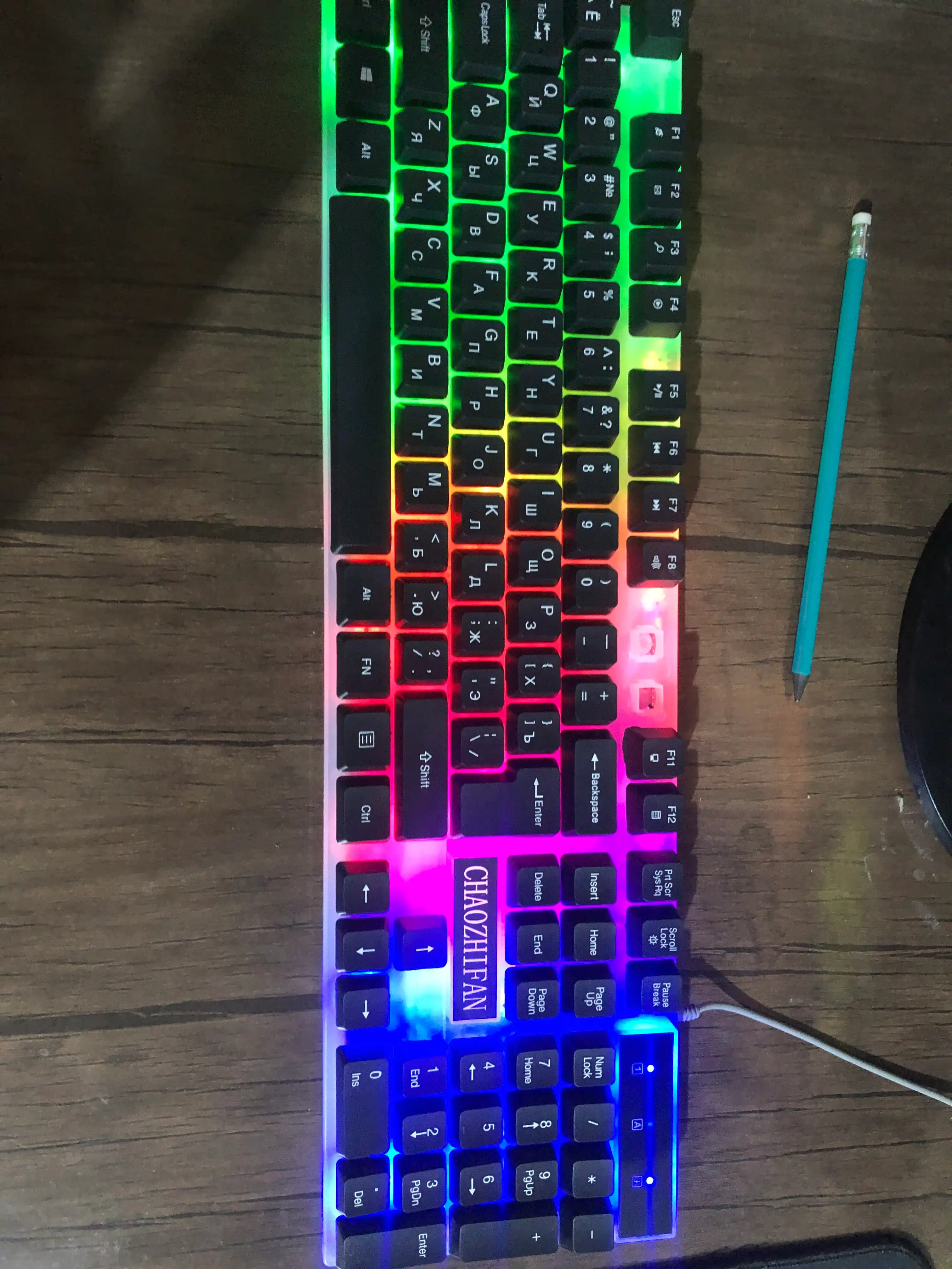 Simli mexanik klaviatura va sichqoncha, o'yin va ofis uchun RGB yoritgichli, shovqinsiz