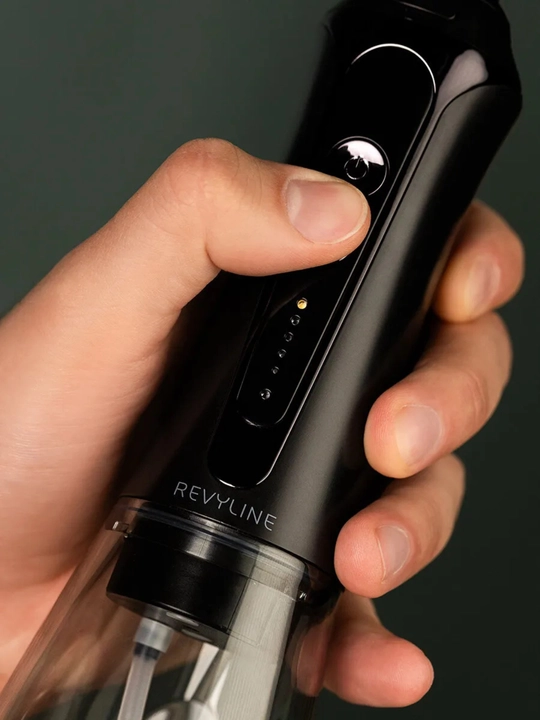Ирригатор для зубов Revyline портативный для полости рта