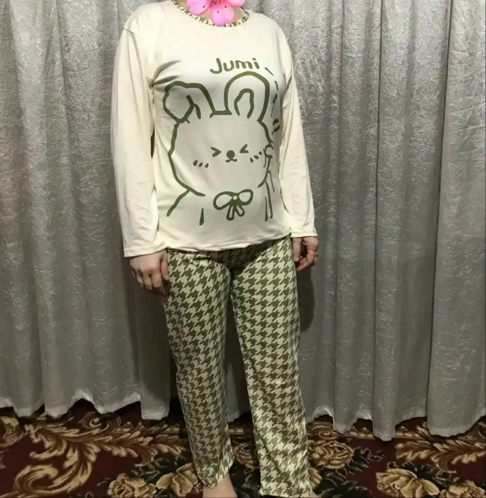 Ayollar va qizlar uchun pijama, ikki dona, ichki siynabandli, kofta va shimli, 2 tasi 1 da