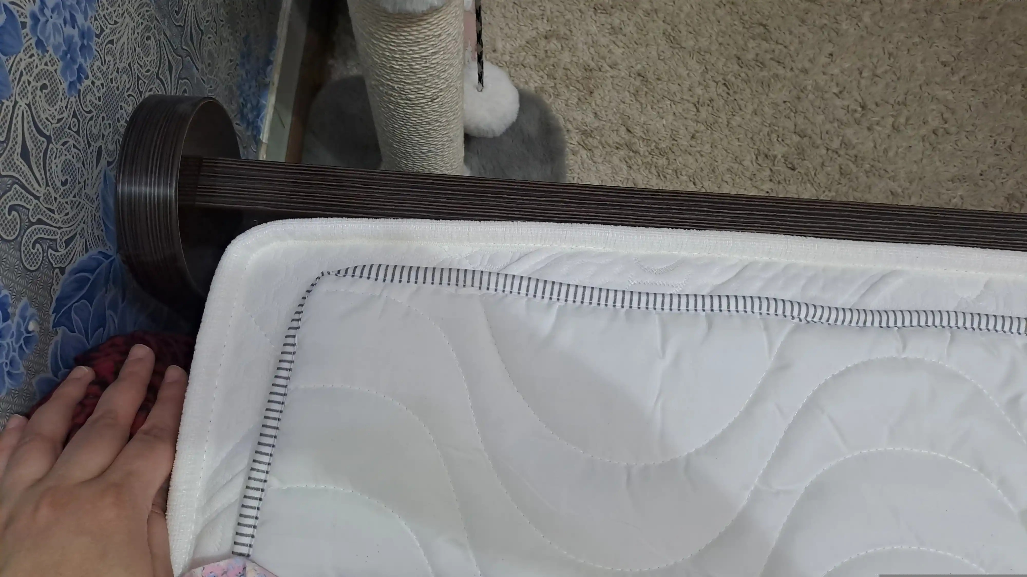 Matras uchun himoya yopgich, Topper, qavilgan, rezinali, 90x200, 160x200, 180x200