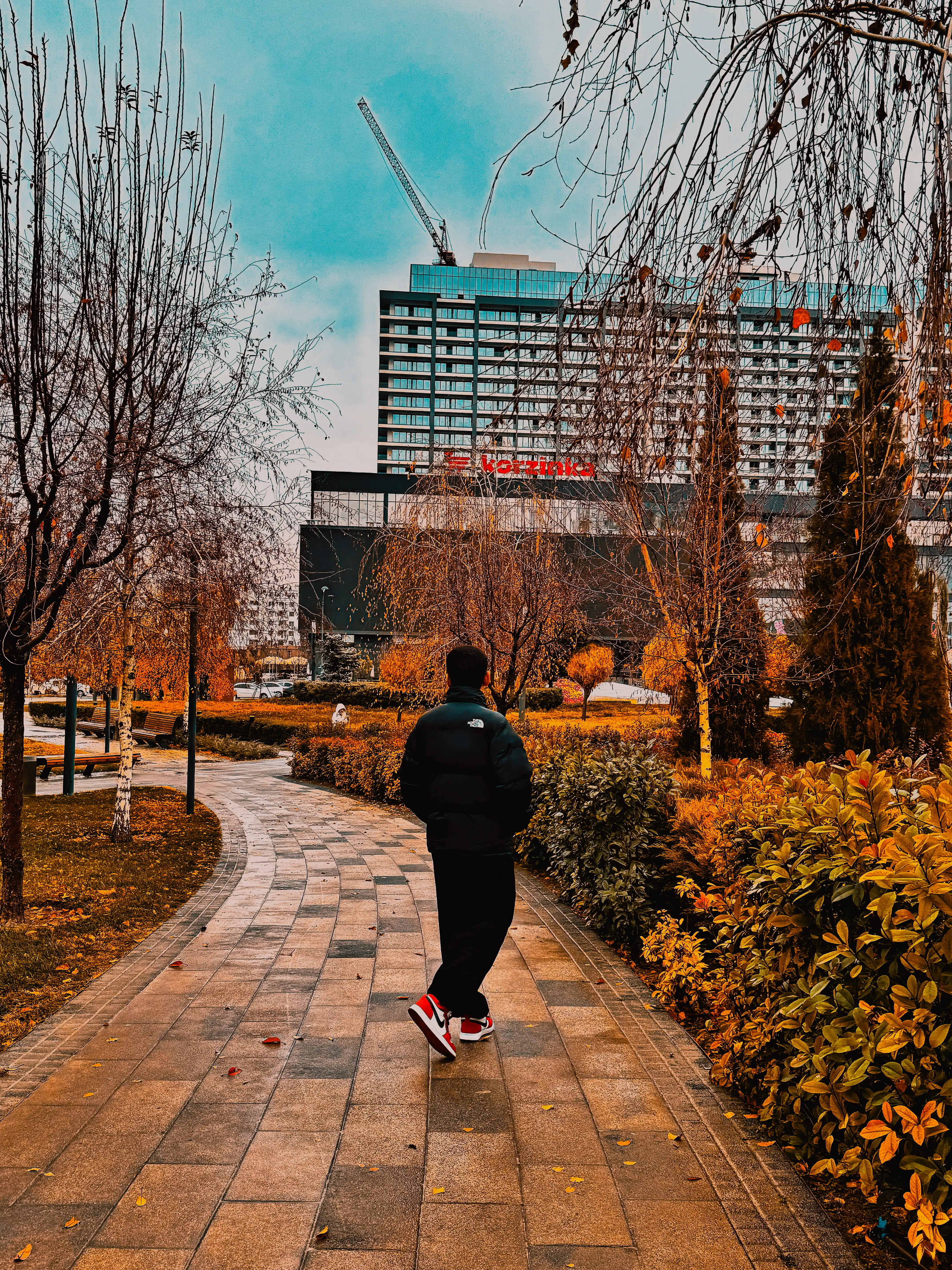 Erkaklar uchun keng joggerlar