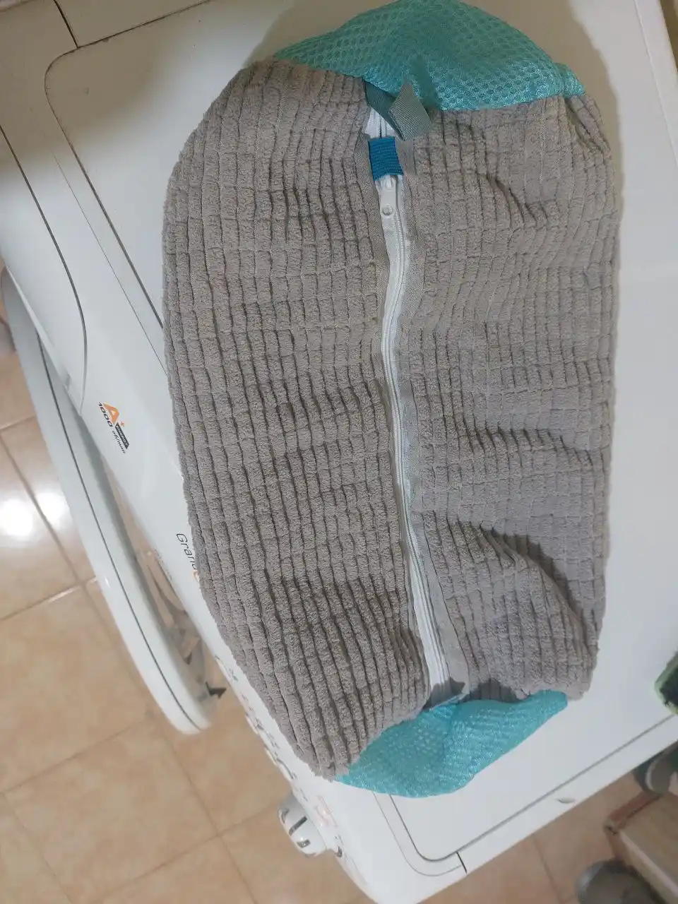 Kir yuvish mashinasida poyabzal va krossovkalarni yuvish uchun qop, mikrofiberli to‘r 40×20 sm