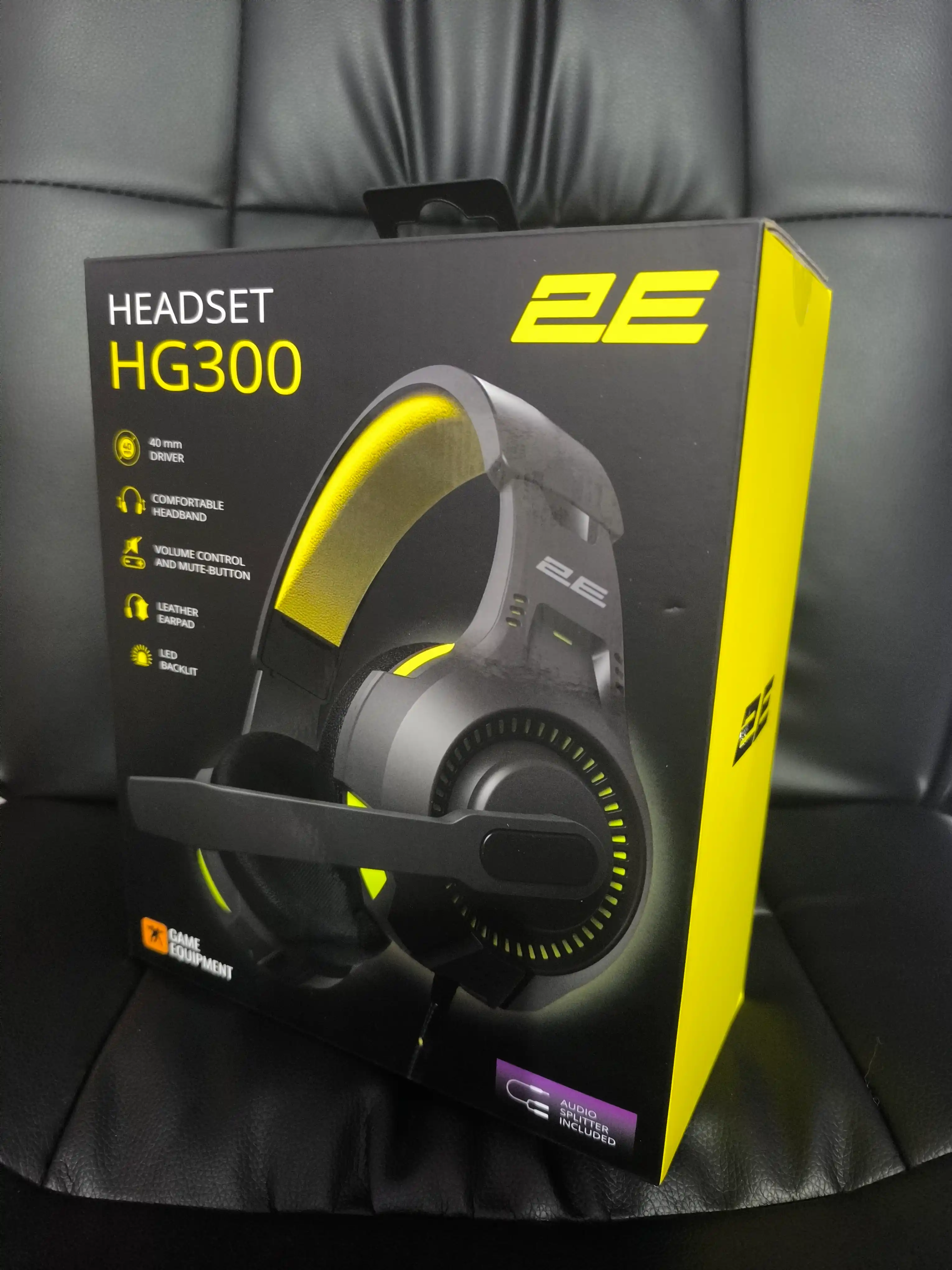 Simli o'yin quloqchinlari 2E Gaming HG300 LED 2E-HG300BK, kompyuter uchun, mikrofonli