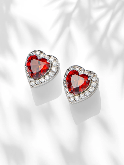 Серьги сердечки - сережки гвоздики, сердце из кристаллов, бижутерия Amadora, цвет серебро — AMADORA-ER066-КРАСН