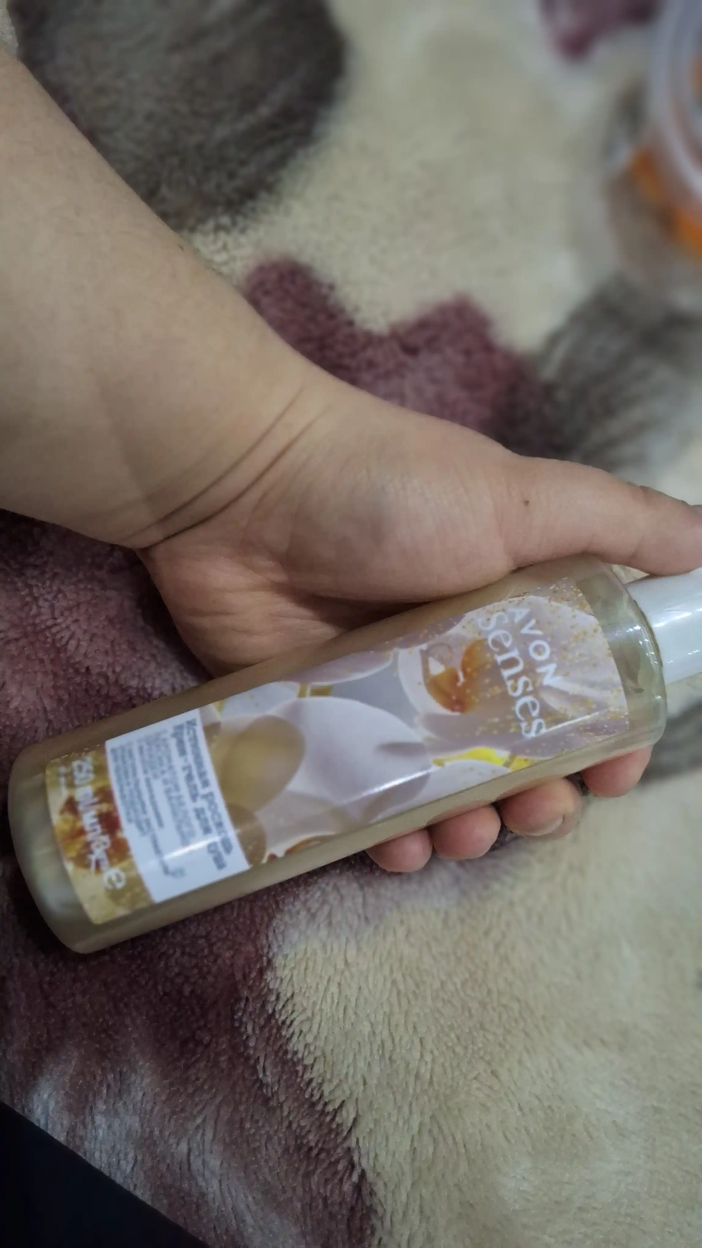 Dush uchun gel Avon Senses Haqiqiy hashamat, 250 ml