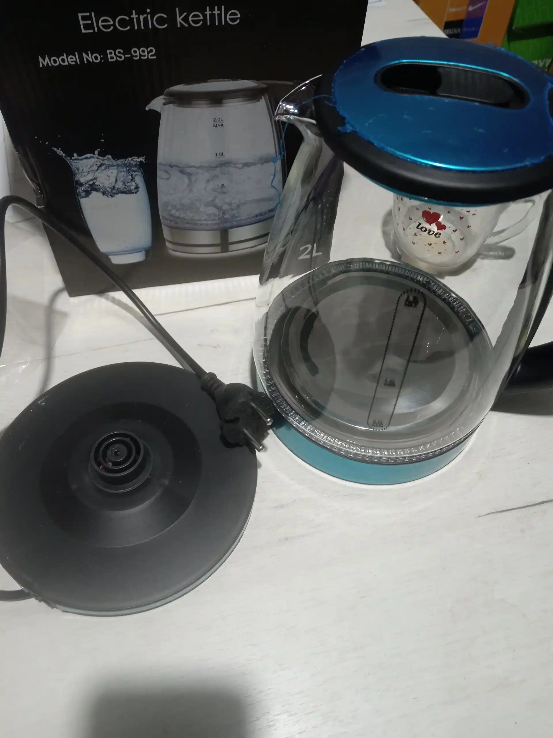 BOSCH Elektr choynak 2L — LED yoritgichli, 2000W quvvatli,tez qaynatuvchi, Germaniya sifat