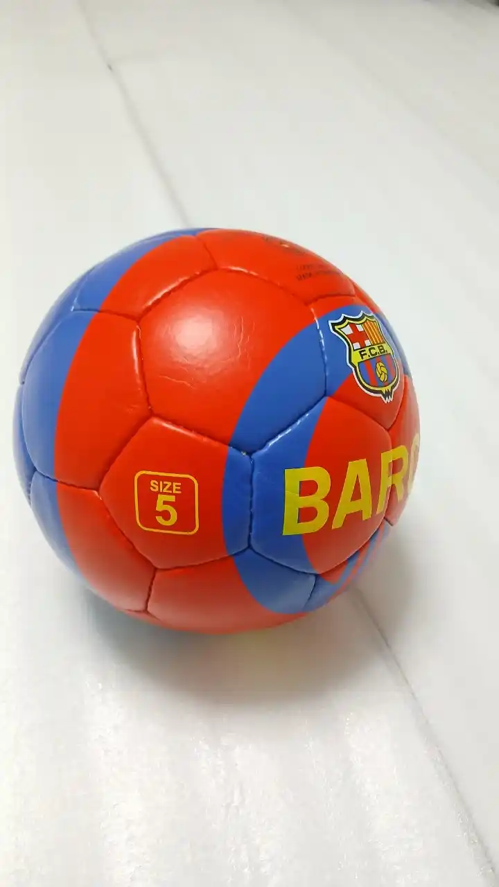 Futbol uchun to'p, o'lcham 5, 32 panelli koptok, lateks kamera