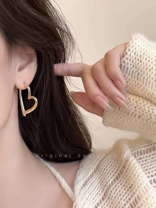 Серьги для женщин
