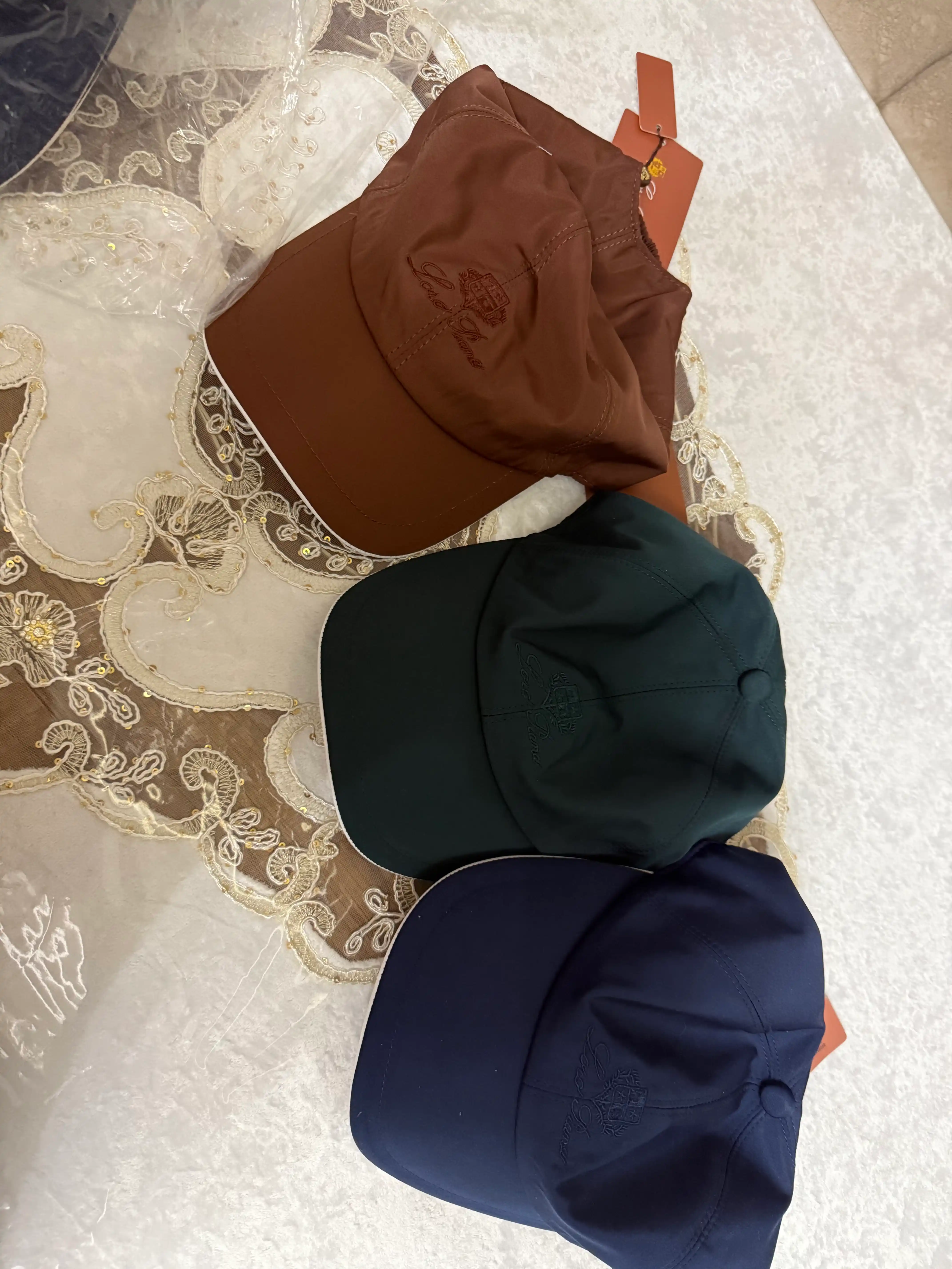 Loro Piana erkaklar va ayollar kepkasi, kundalik kepka, uniseks
