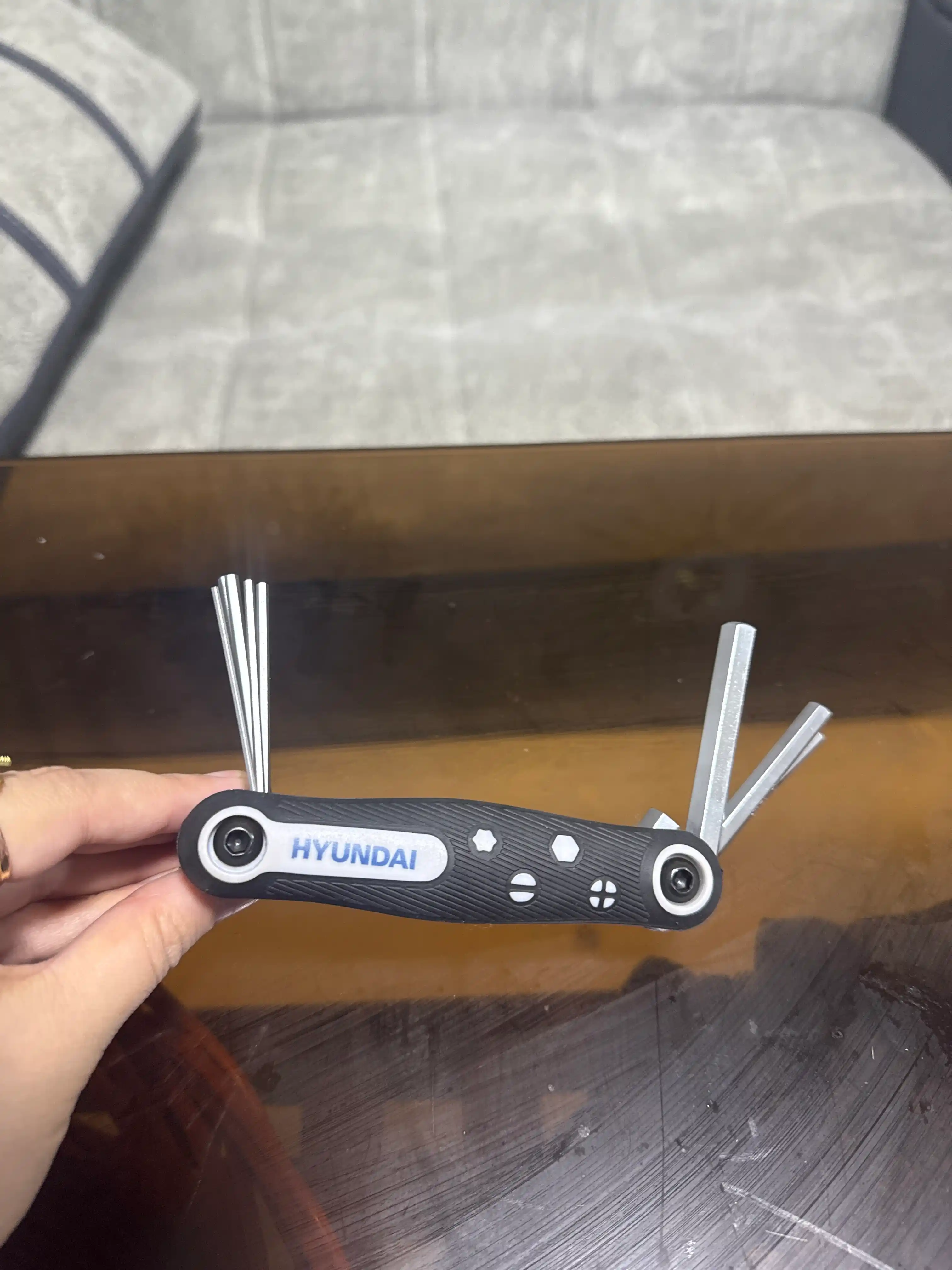 Universal buklanadigan kalitlar to‘plami: Hex / Torx - 8 dona HYUNDAI