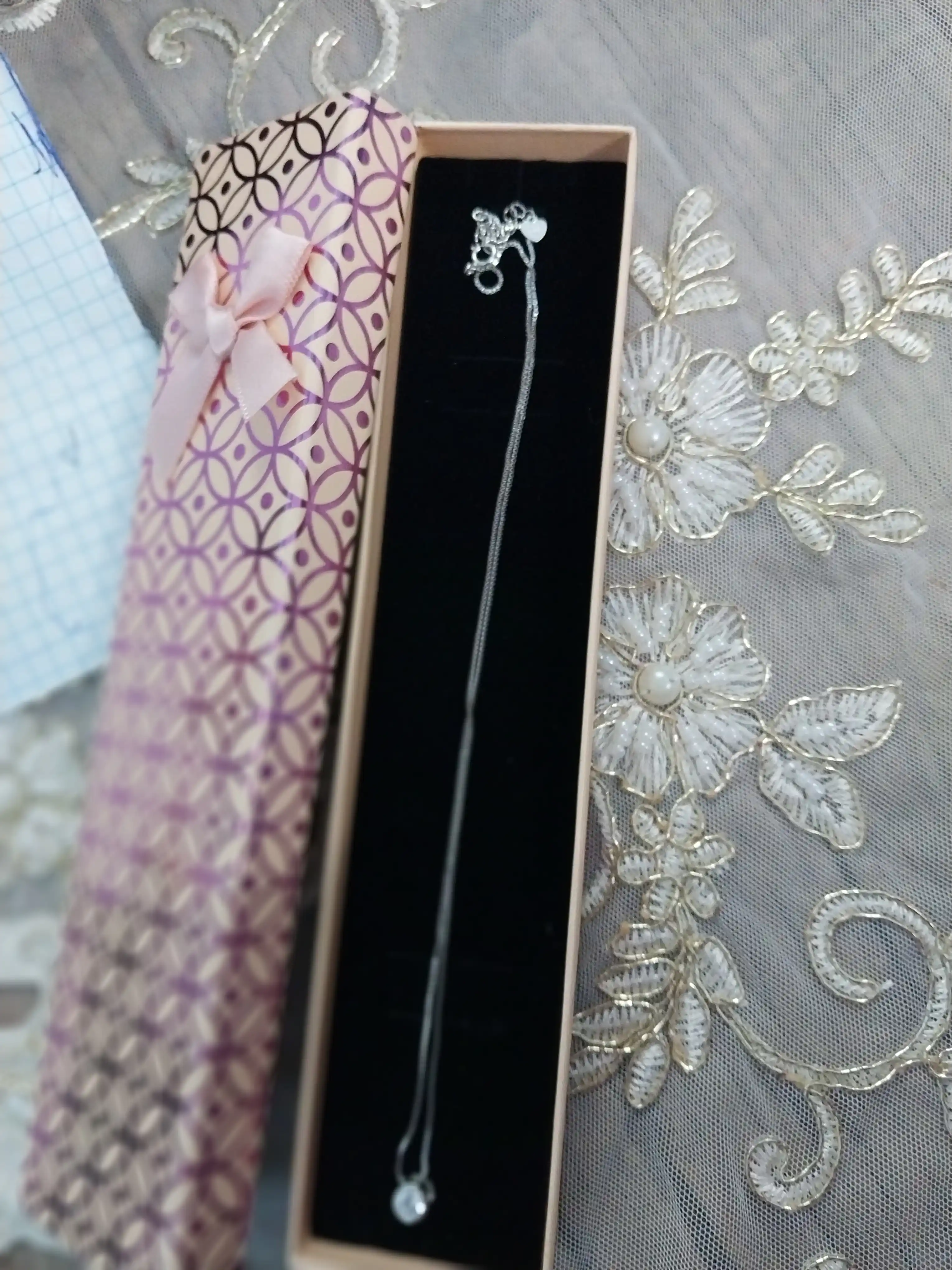 Ayollar uchun kumush zanjir, Sumayya Silver