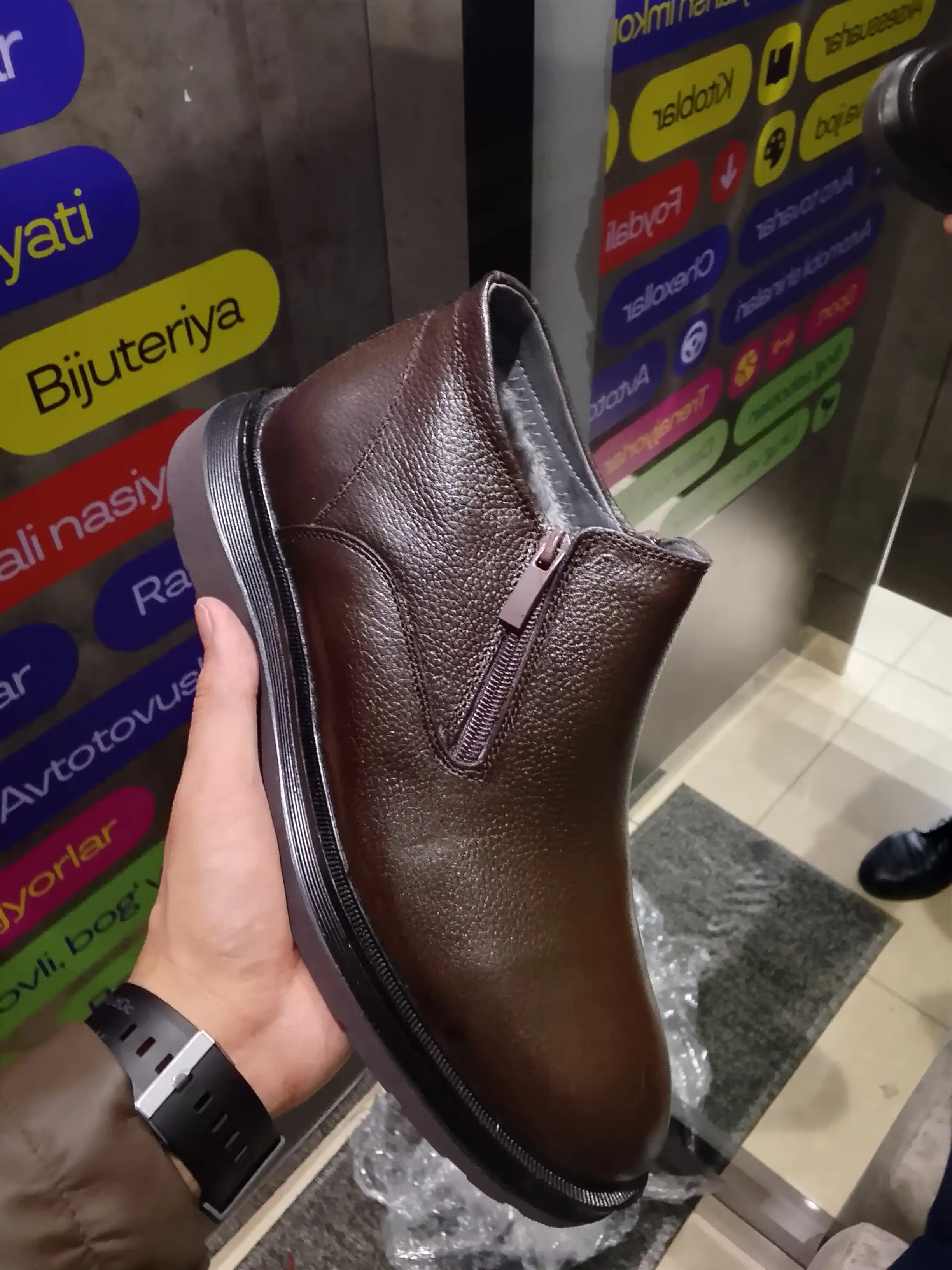Tabiiy charm, erkaklar etigi - sirpanmaydigan, mustahkam, qishki