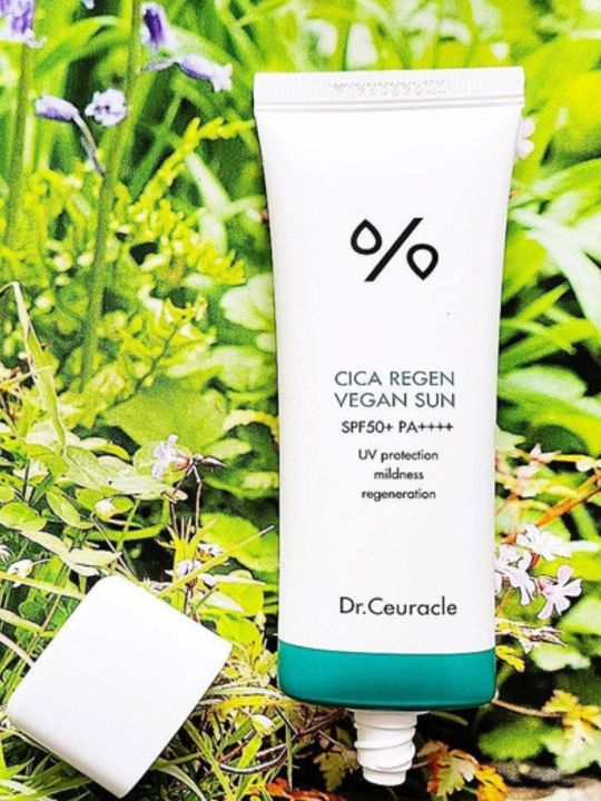 Dr.Ceuracle Cica Regen Vegan Sun SPF50+ PA++++ — Веганский солнцезащитный крем, 50 ml
