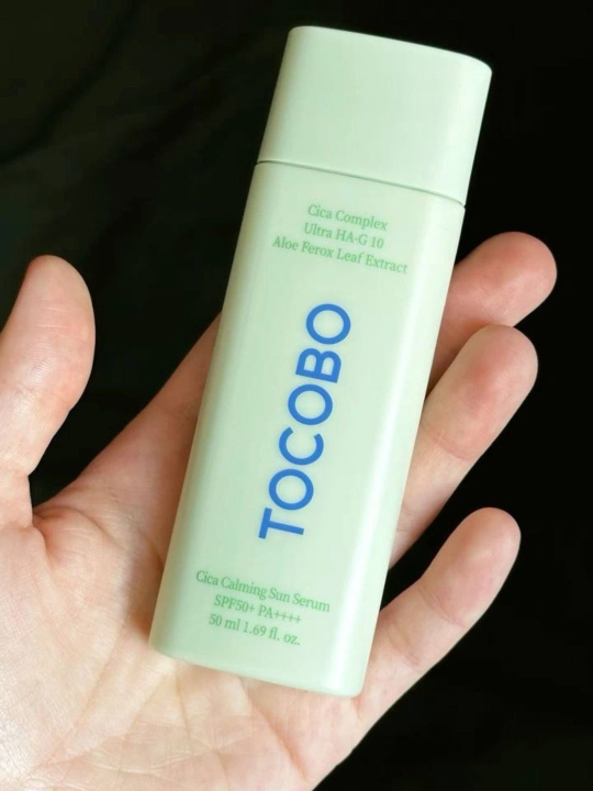 Tocobo Cica Calming Sun Serum SPF50+ PA++++ — Успокаивающая солнцезащитная сыворотка крем - 