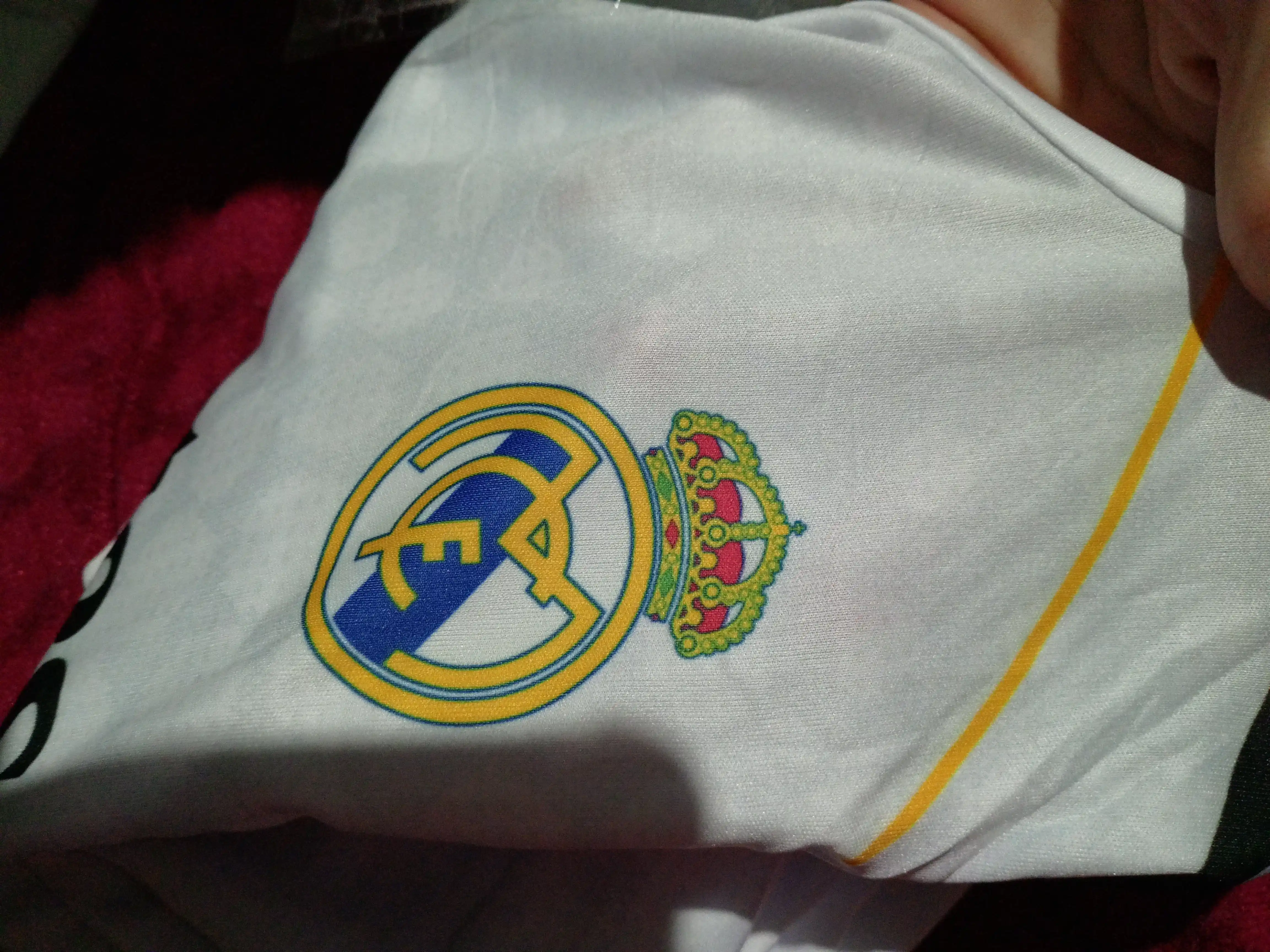 Futbol formasi ''REAL MADRID'', uy va safar uchrashuvlari uchun, 2025-26
