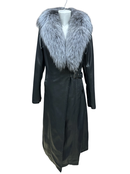 Ayollar charm paltosi tabiiy chernoburka mo‘ynasi bilan, uzunligi 120 sm, belbog‘li trench