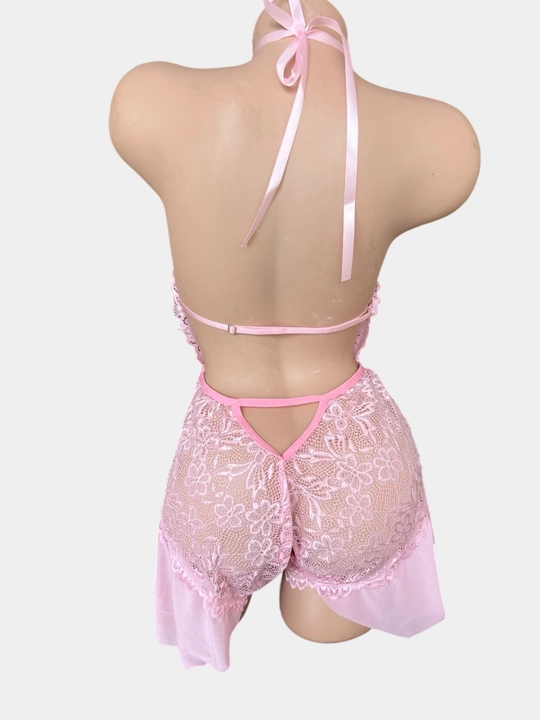 Ayollar to‘rli bodi, orqasi ochiq ichki kiyim, yopiq ichki yubka, pijama