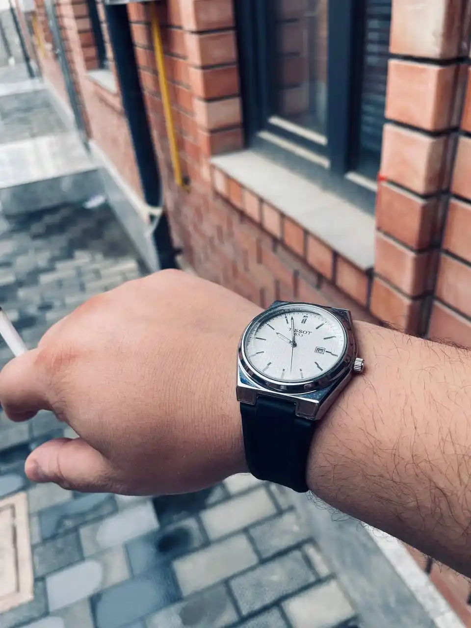 Наручные часы мужские Tissot, с силиконовым ремешком, в подарочной упаковке