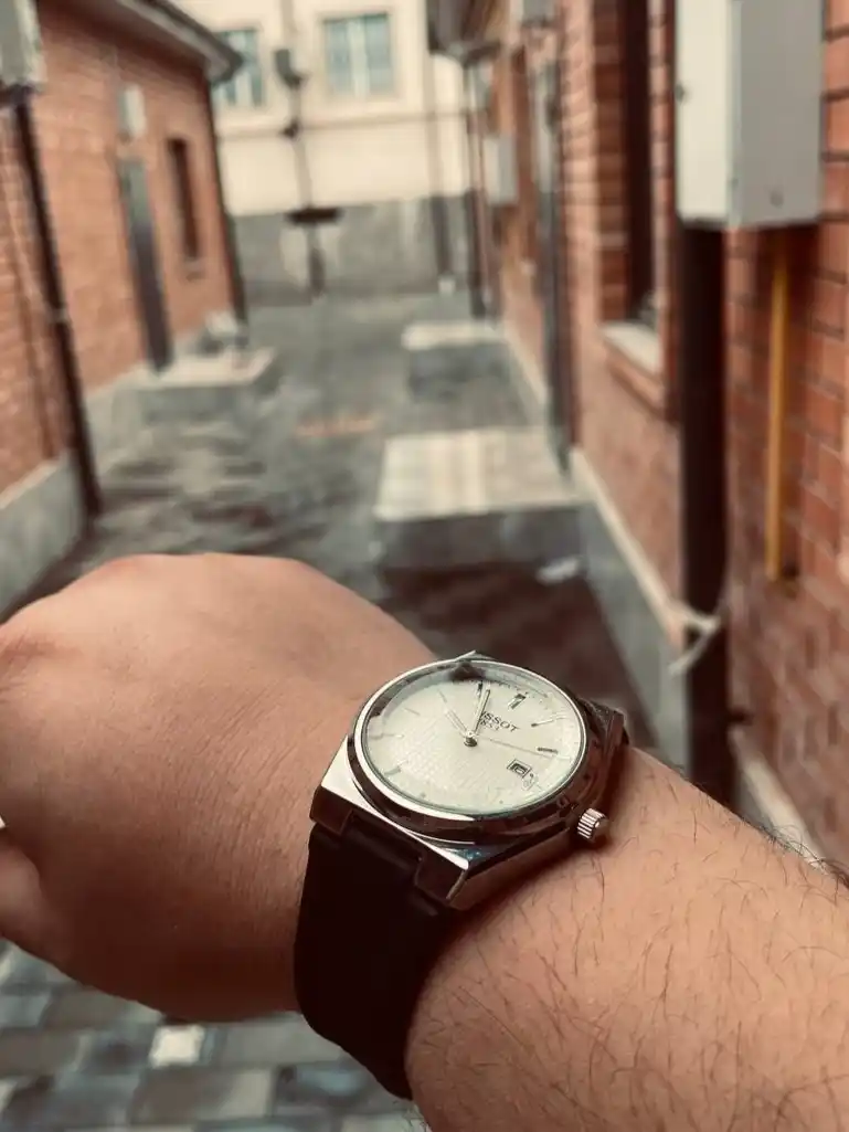 Наручные часы мужские Tissot, с силиконовым ремешком, в подарочной упаковке
